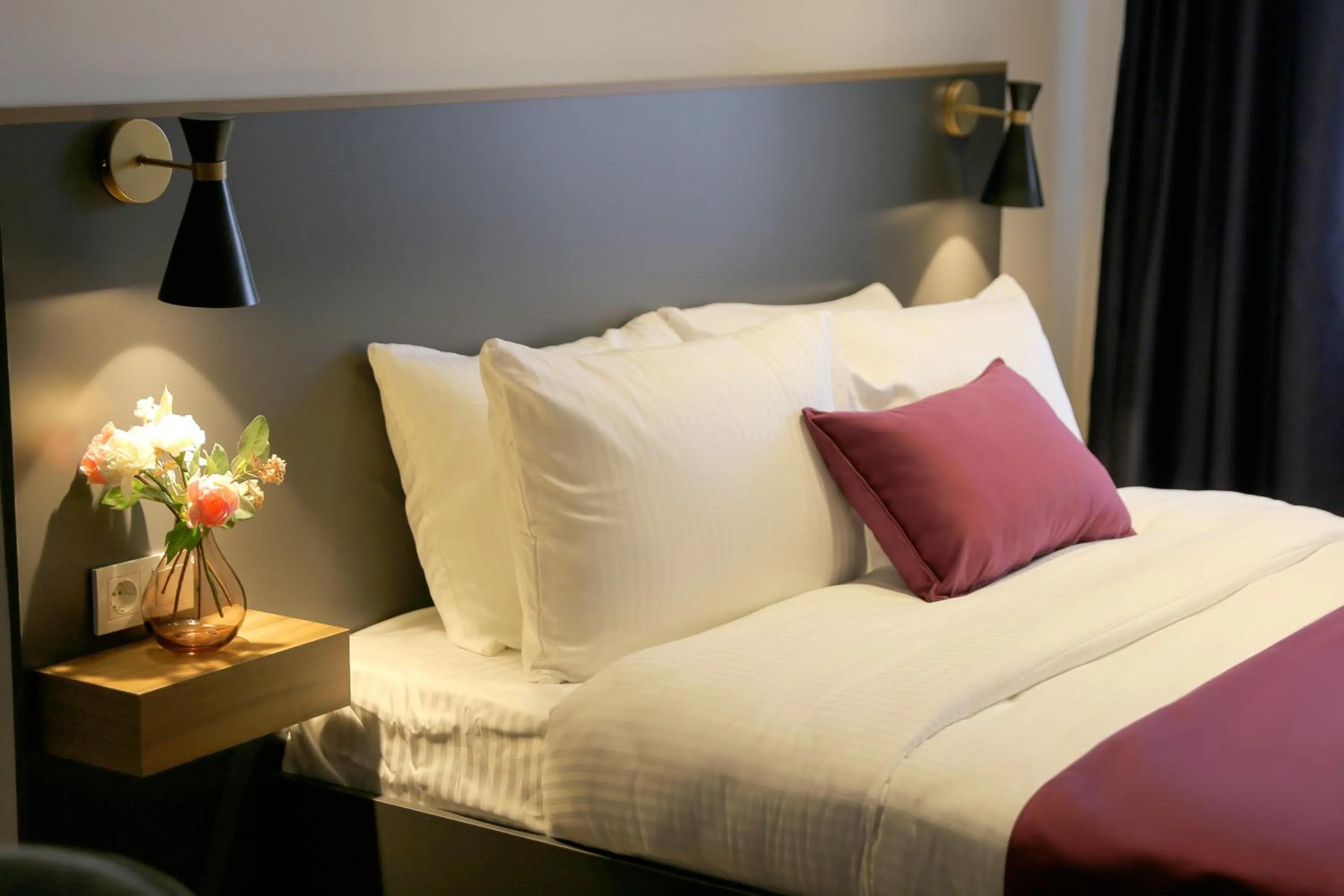 Bed in The Roomy Hotel Şişli