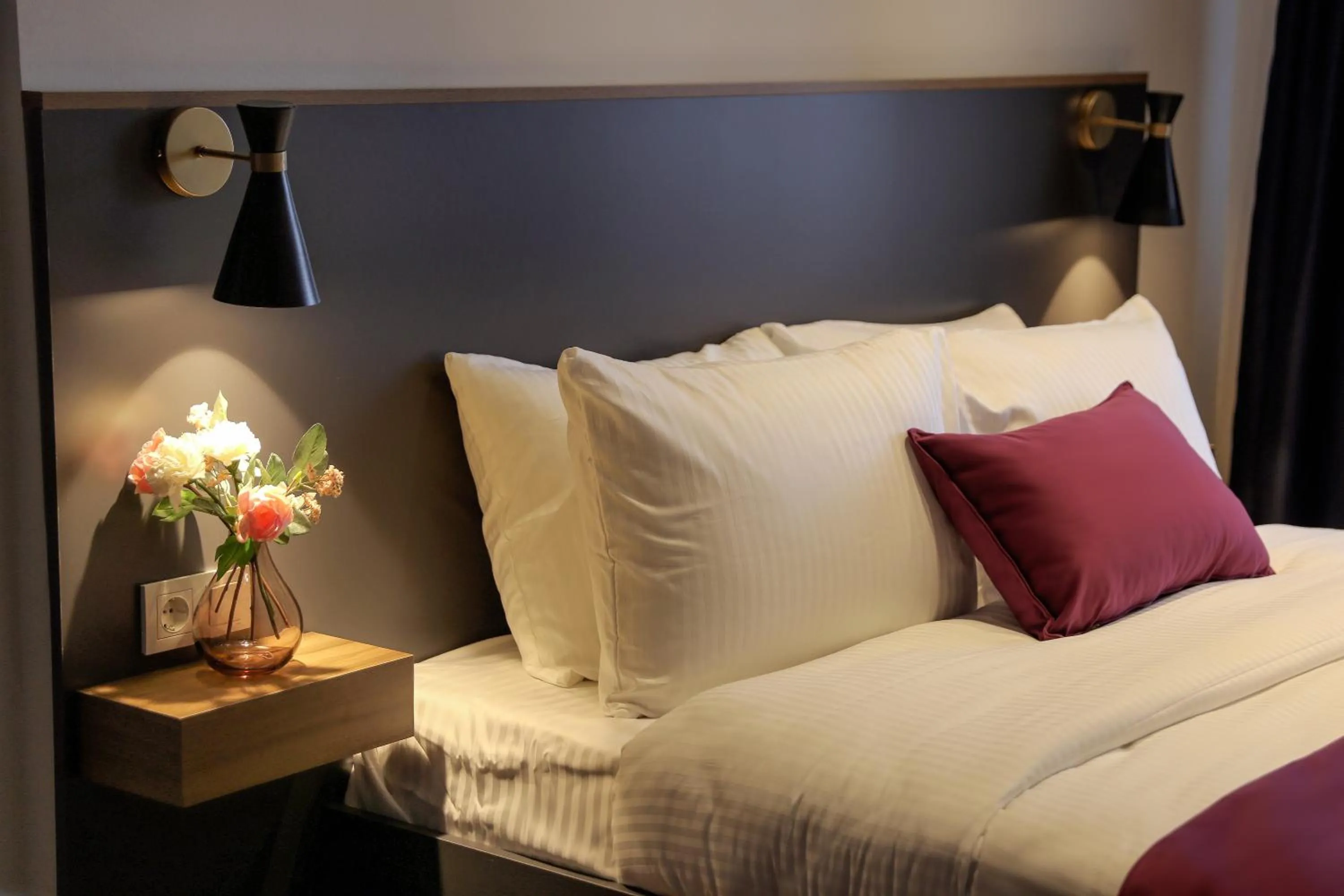 Bed in The Roomy Hotel Şişli