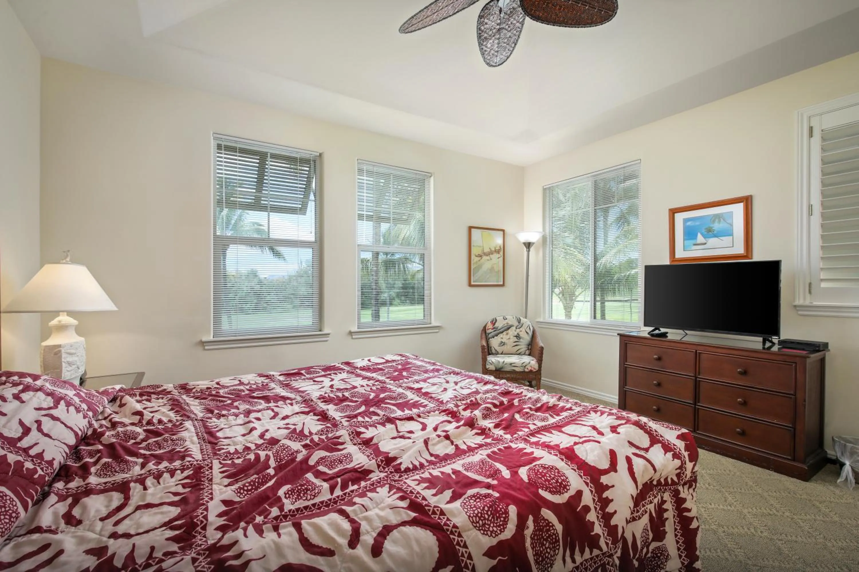 Bedroom, Bed in Fairway Villas Waikoloa by OUTRIGGER