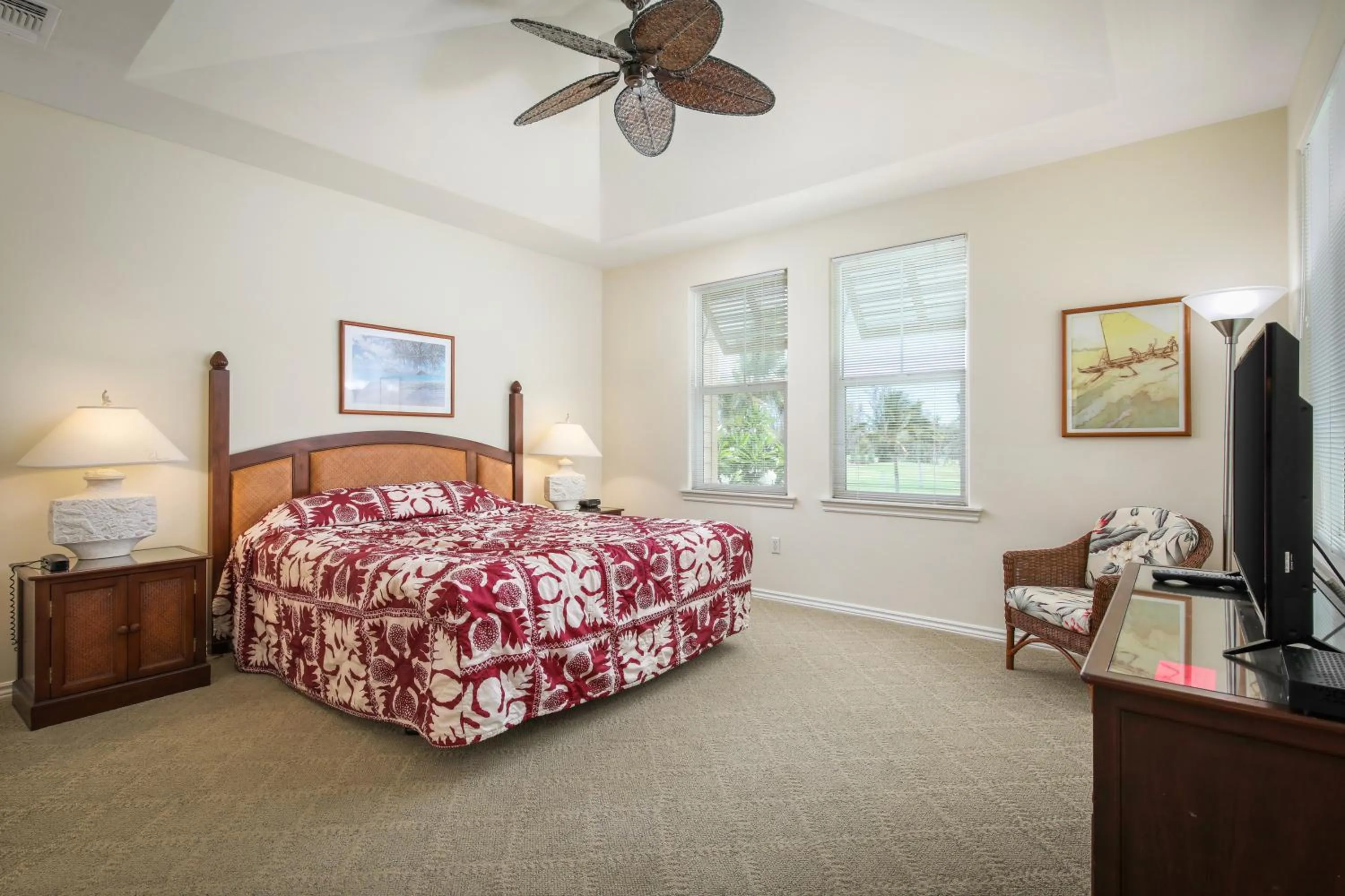 Bedroom, Bed in Fairway Villas Waikoloa by OUTRIGGER