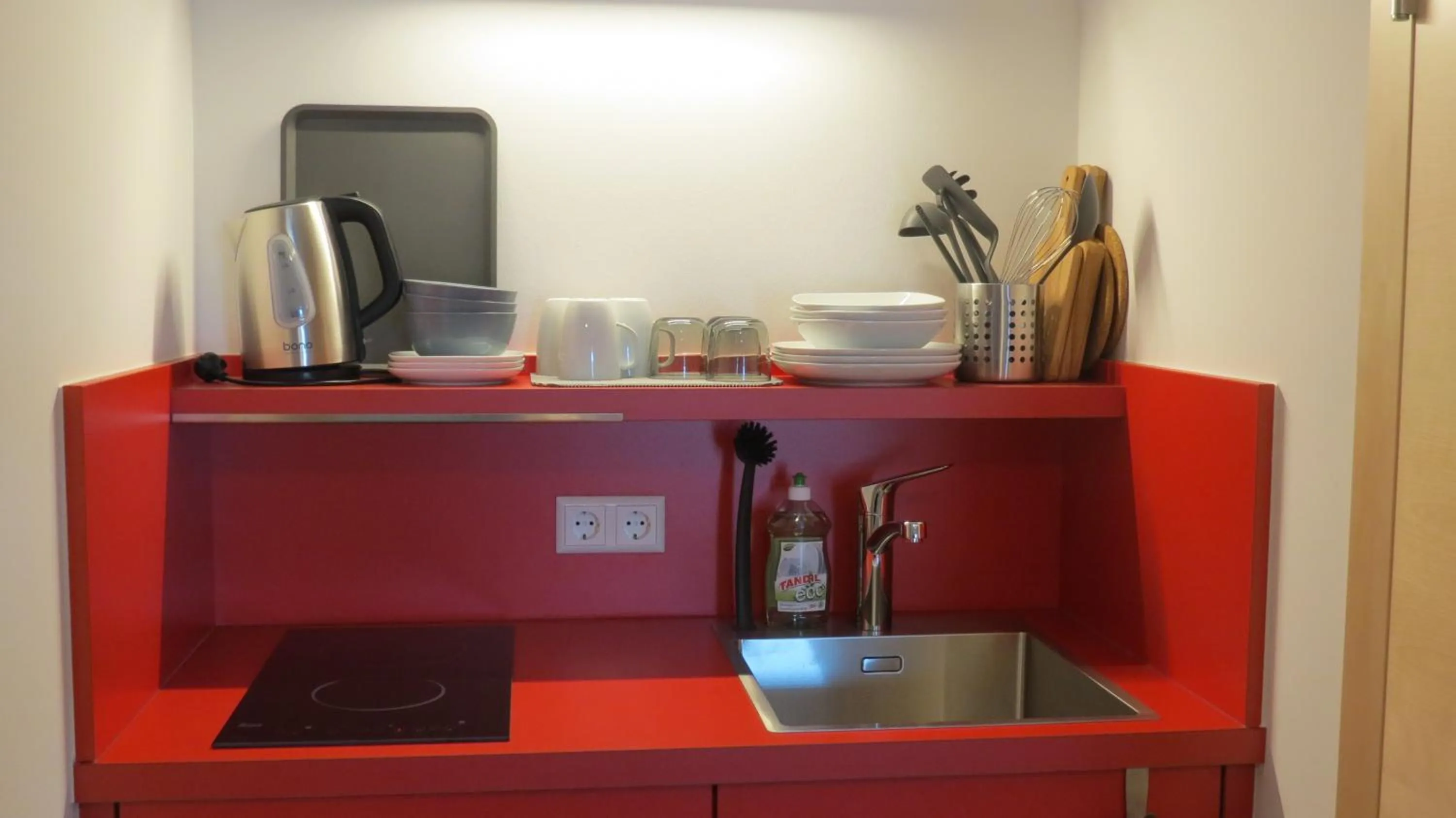 Kitchen or kitchenette in Gästehaus Eisenstrasse