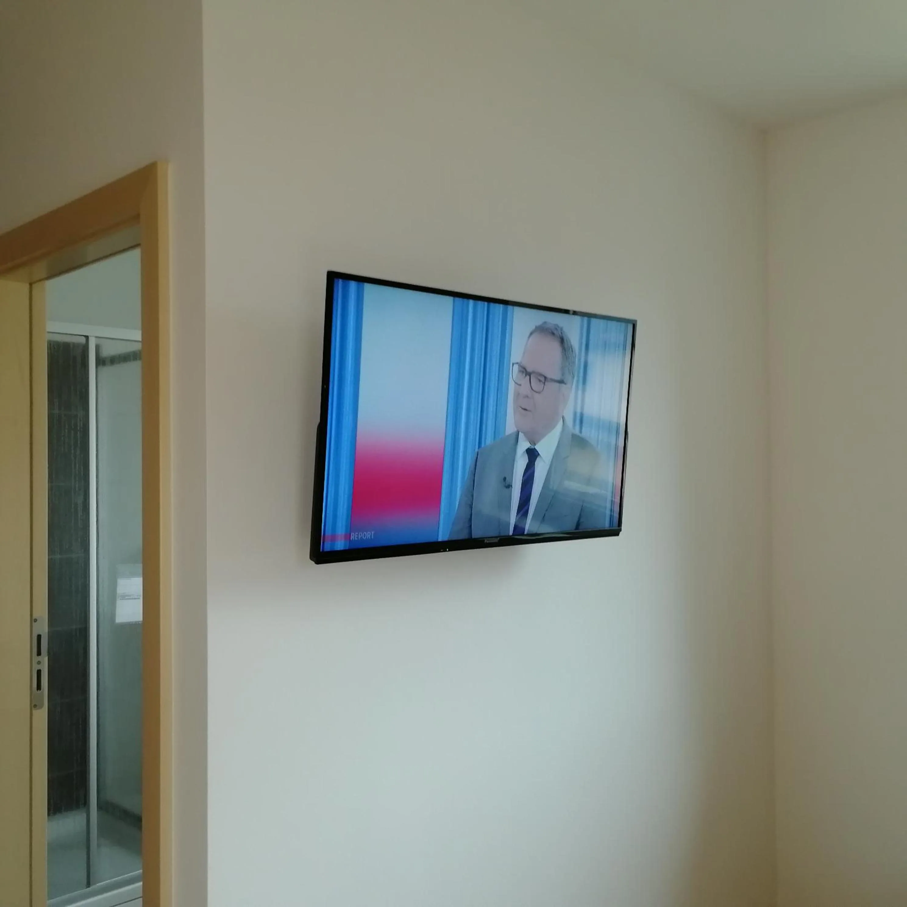 TV and multimedia in Gästehaus Eisenstrasse