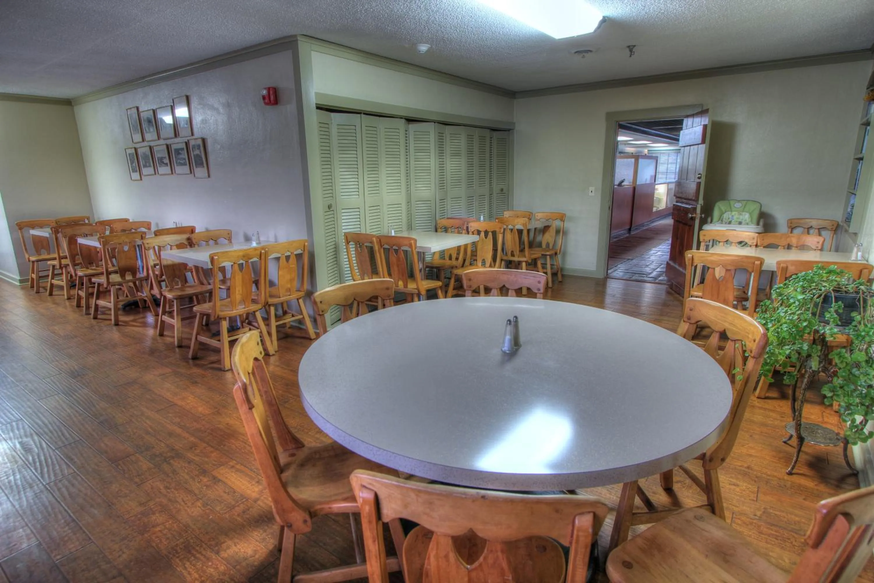 Buffet breakfast in Gatlinburg Inn