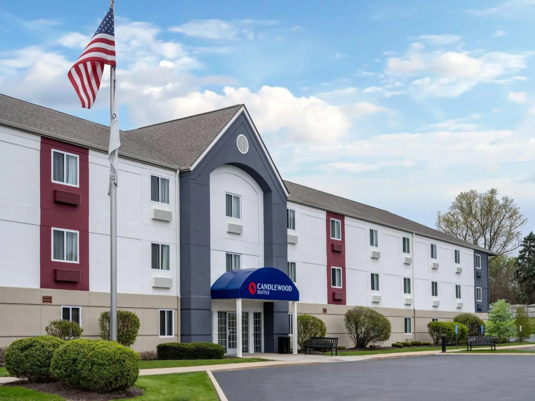 Property building in Candlewood Suites Rockford by IHG Property building in Candlewood Suites Rockford by IHG