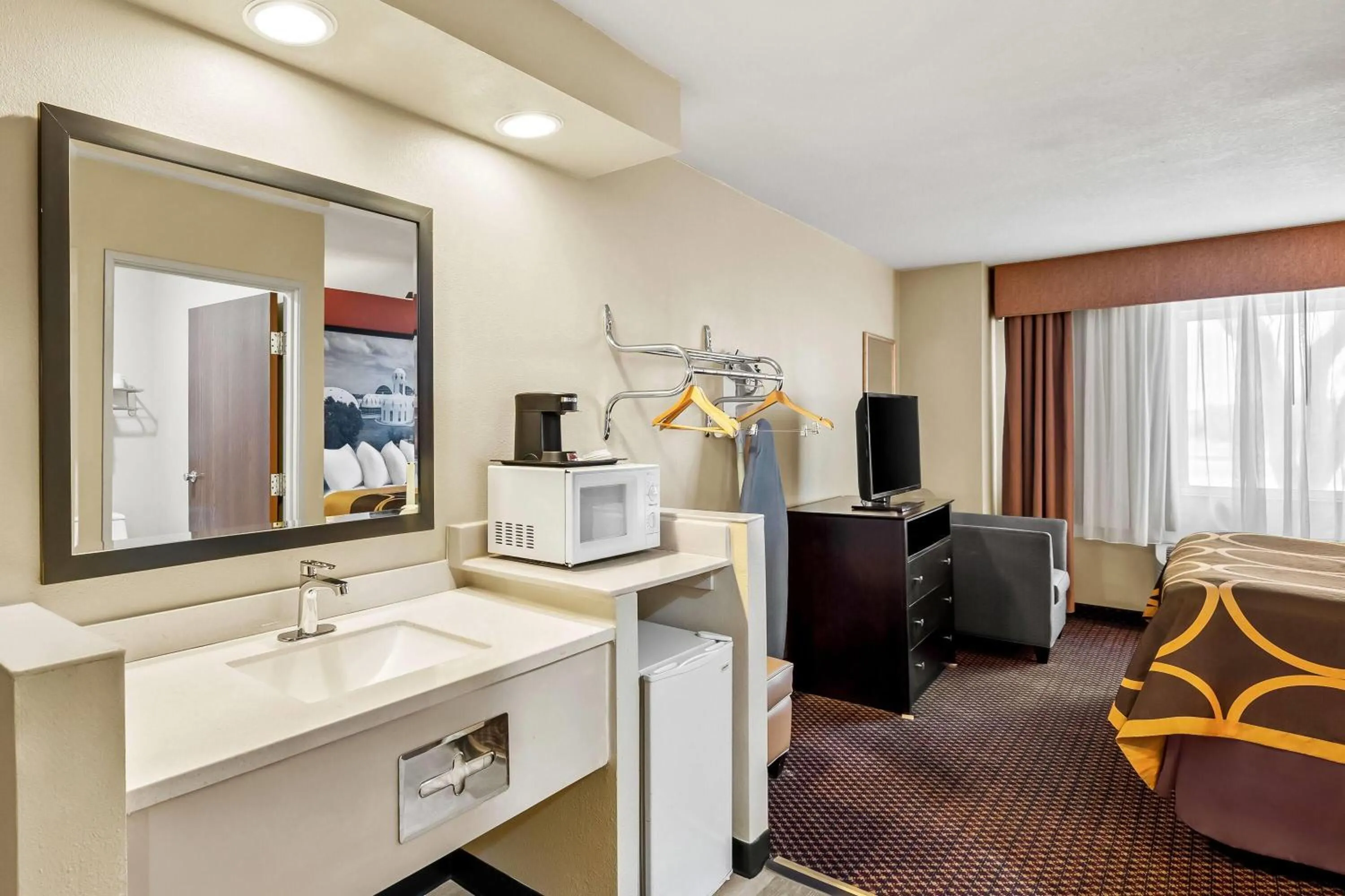 Photo of the whole room in Super 8 by Wyndham Marana/Tucson Area