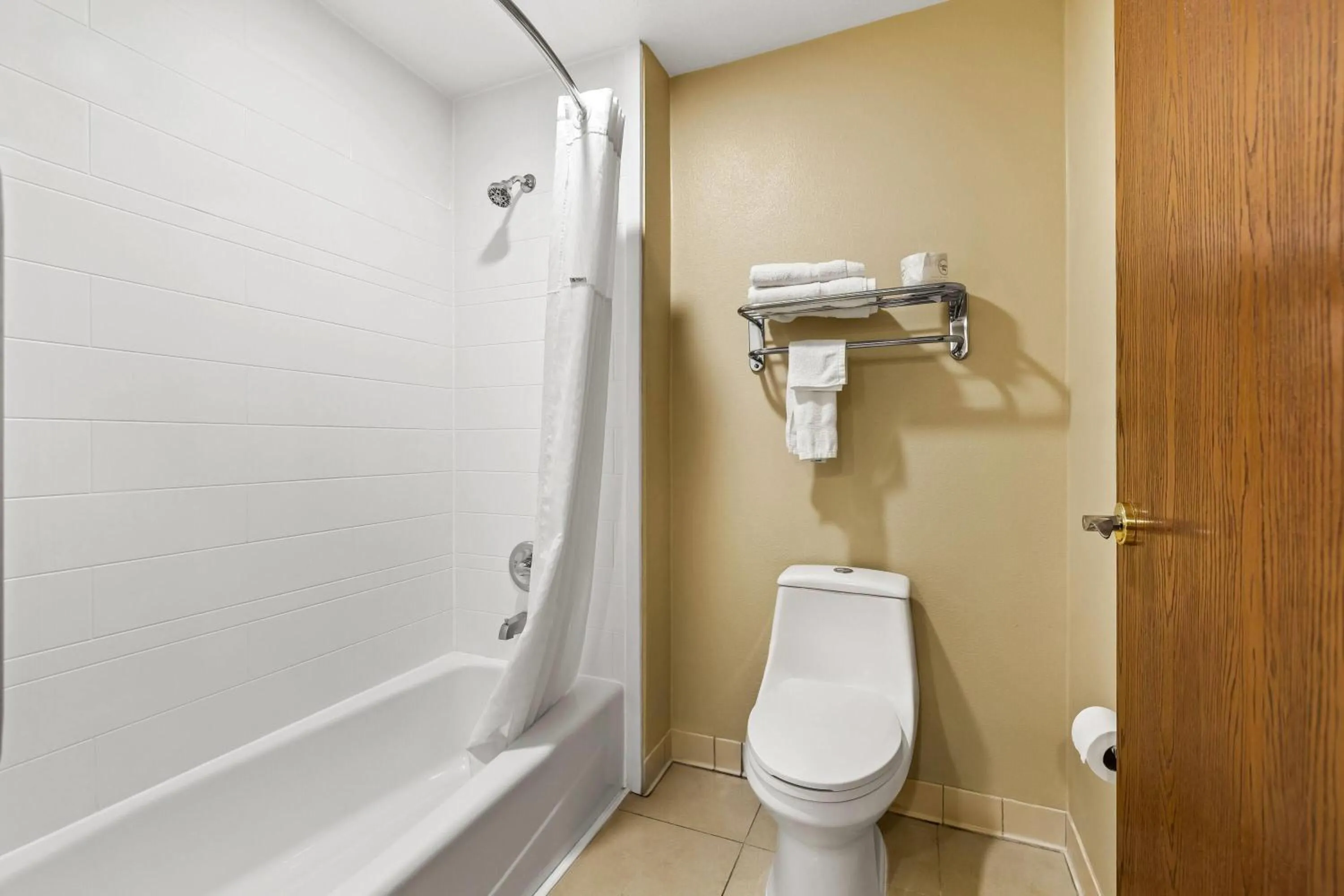 Bathroom in Super 8 by Wyndham Marana/Tucson Area