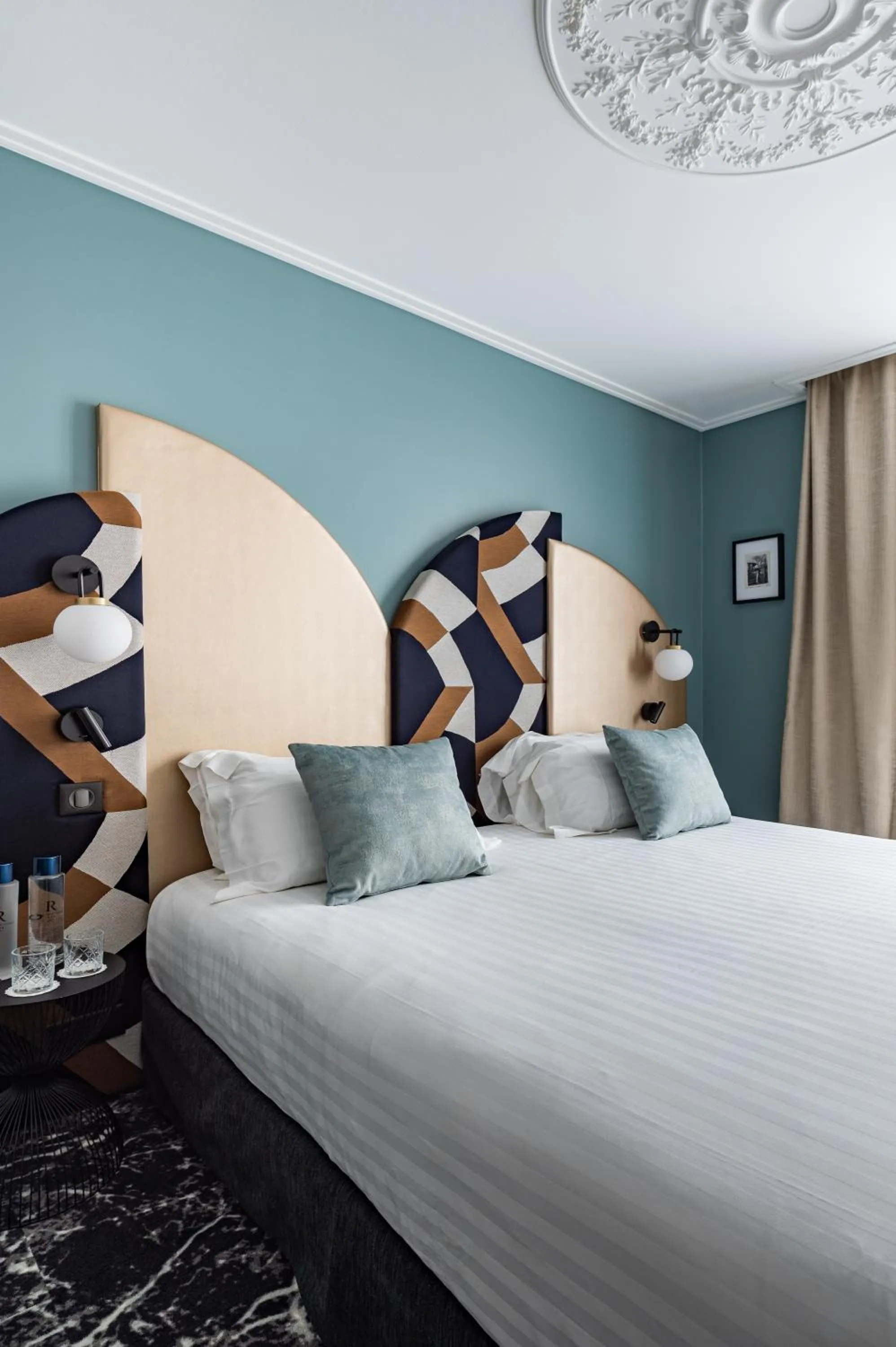 Bed in Royal Saint Germain