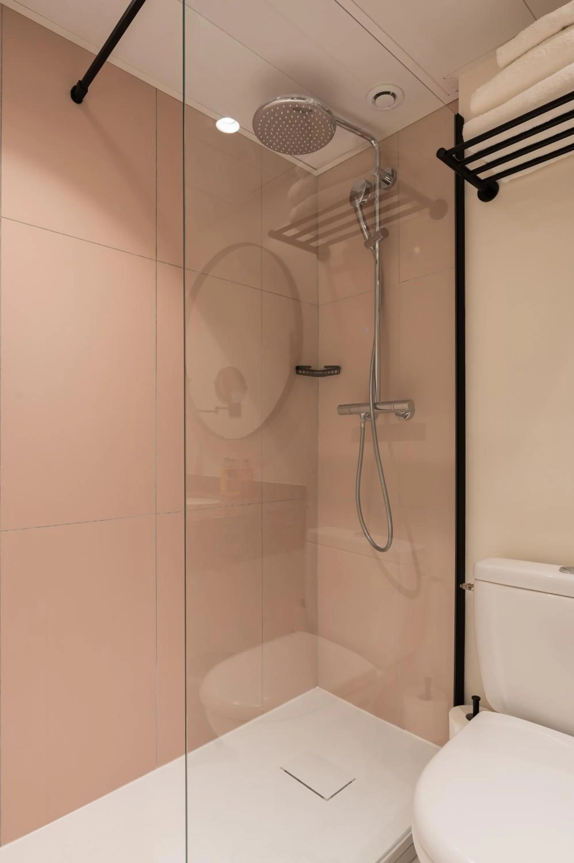 Bathroom in Royal Saint Germain