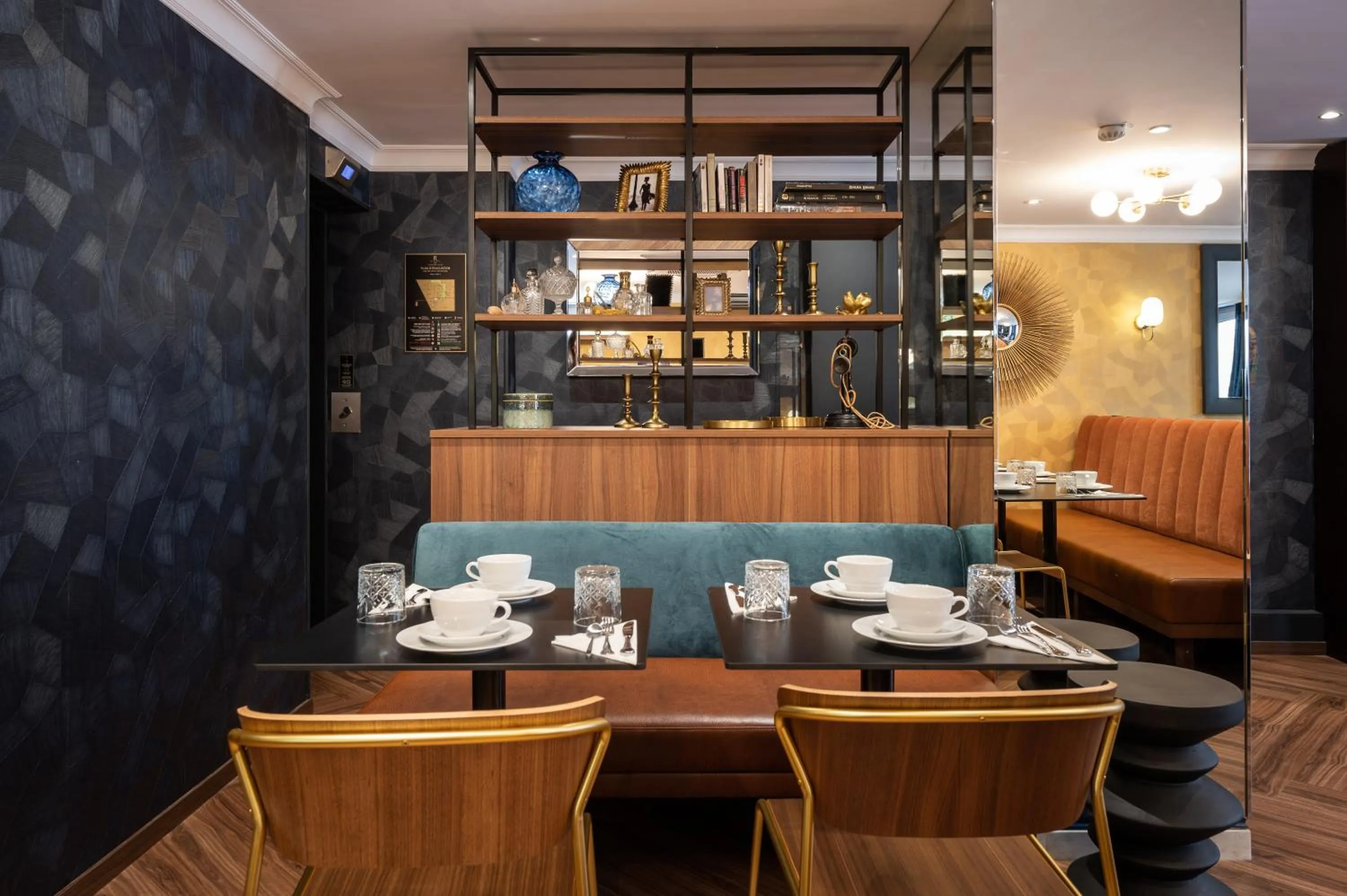 Breakfast in Royal Saint Germain