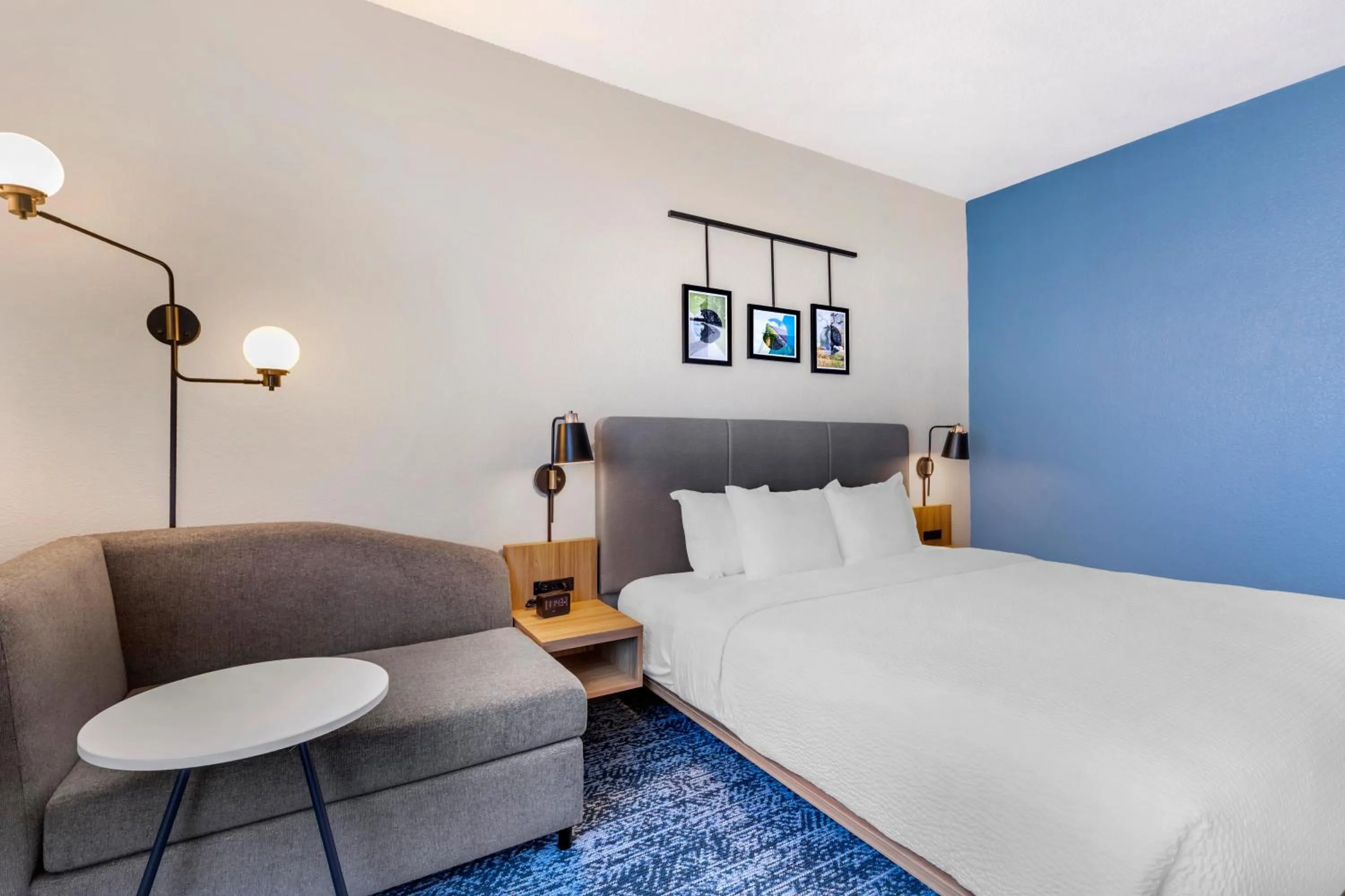 Bedroom, Bed in Sleep Inn