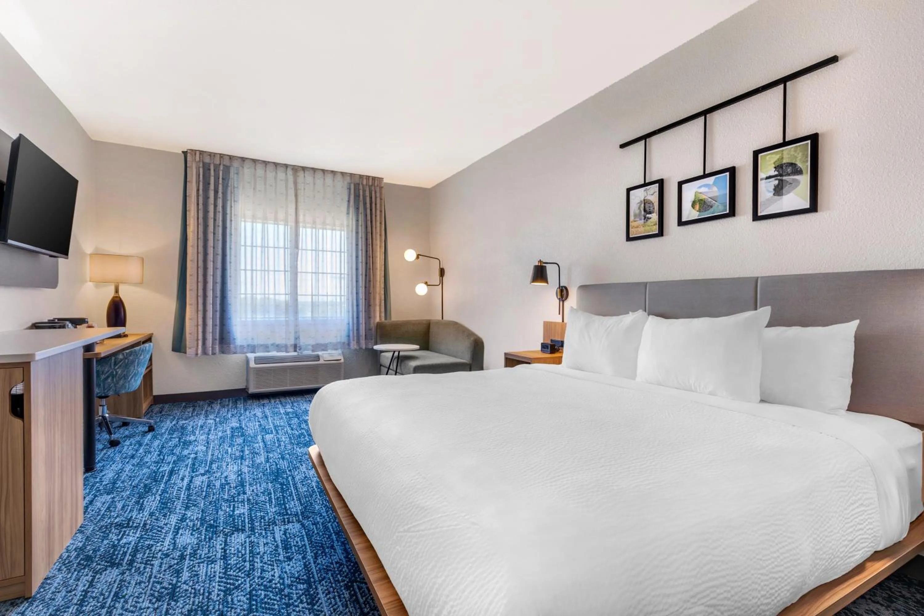 Bedroom, Bed in Sleep Inn