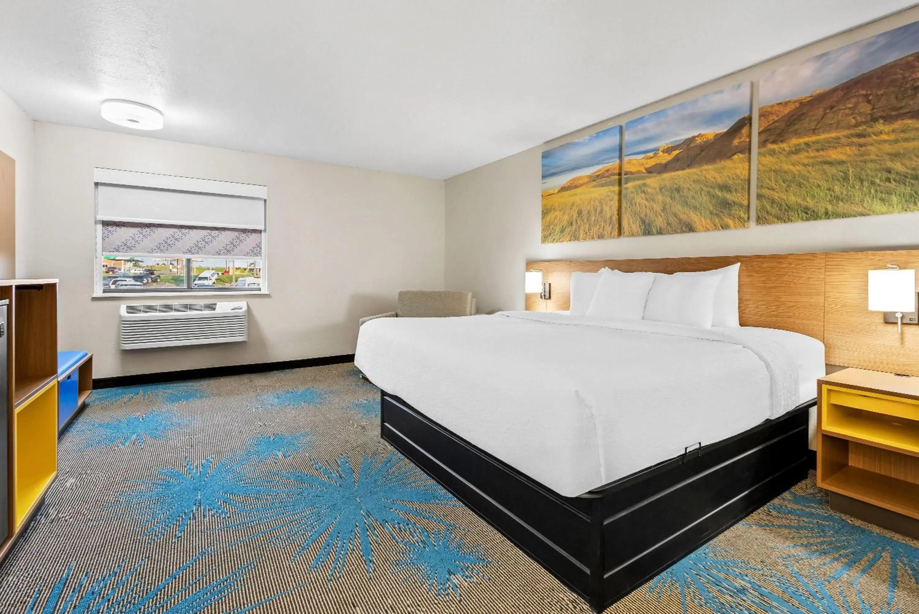 Bed in Days Inn by Wyndham Mitchell SD