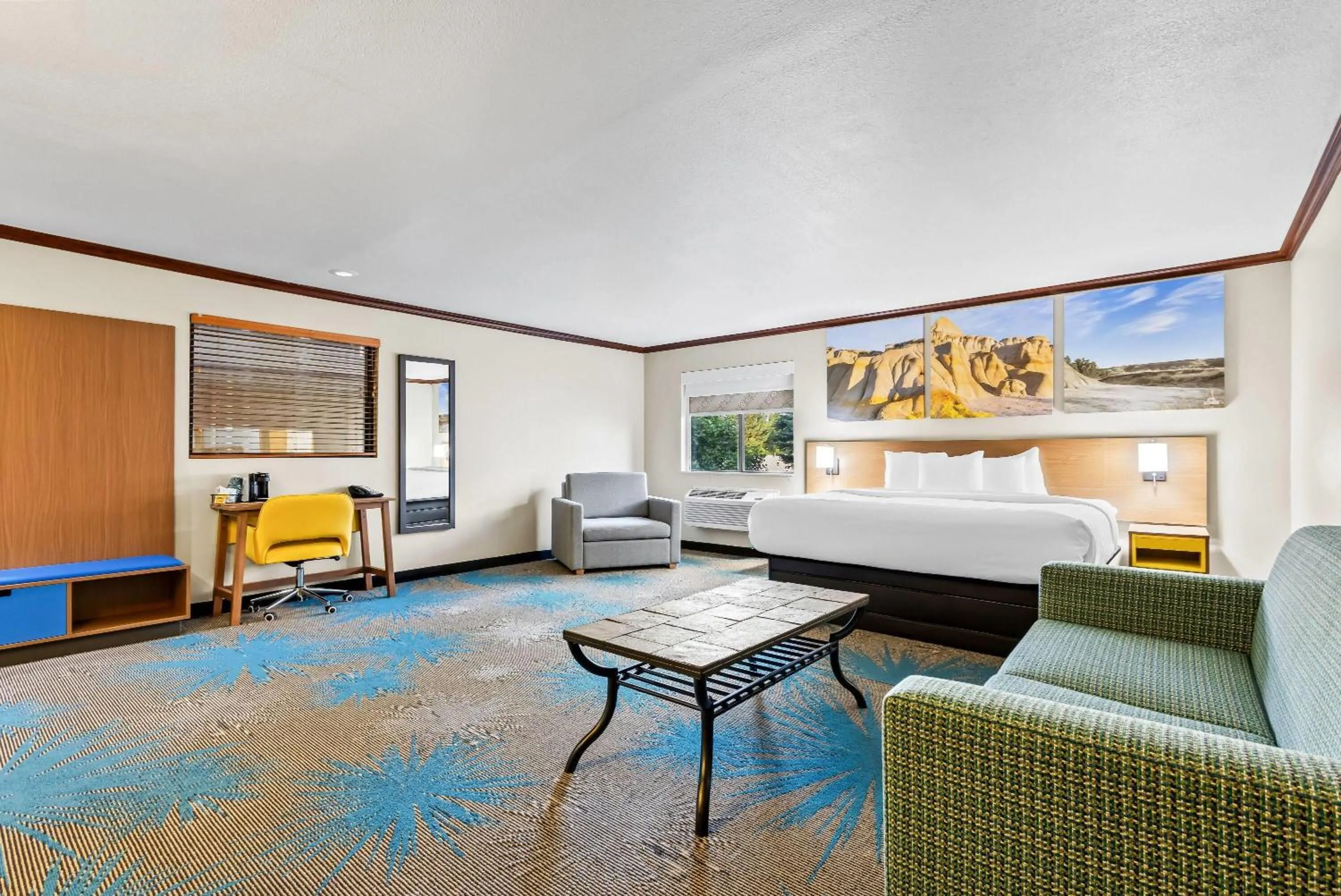 Photo of the whole room, Bed in Days Inn by Wyndham Mitchell SD