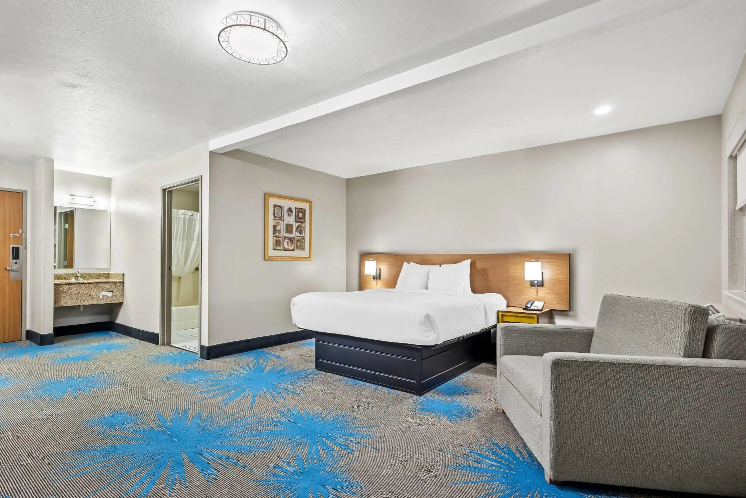 Bed in Days Inn by Wyndham Mitchell SD