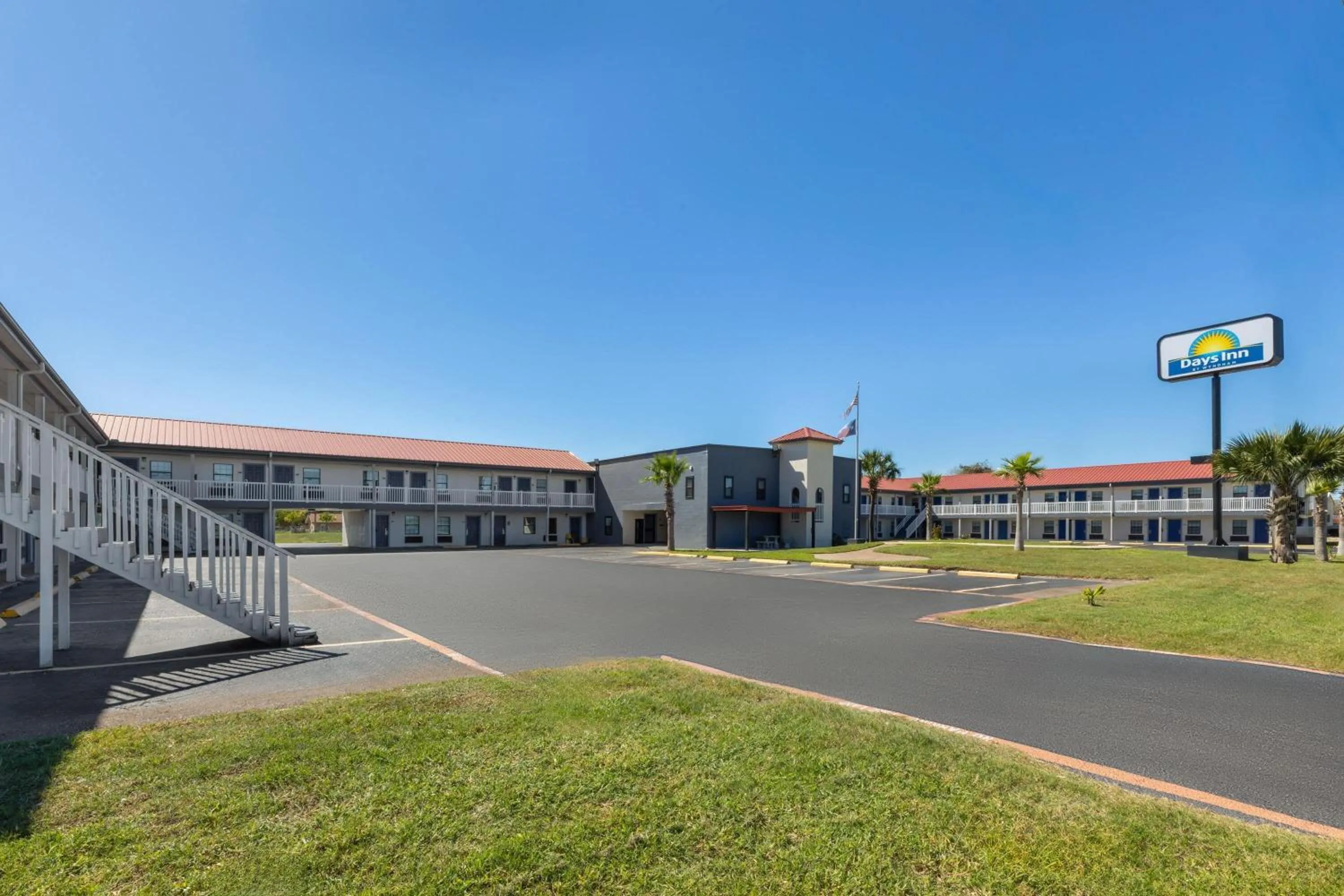 Property building in Days Inn by Wyndham Aransas Pass