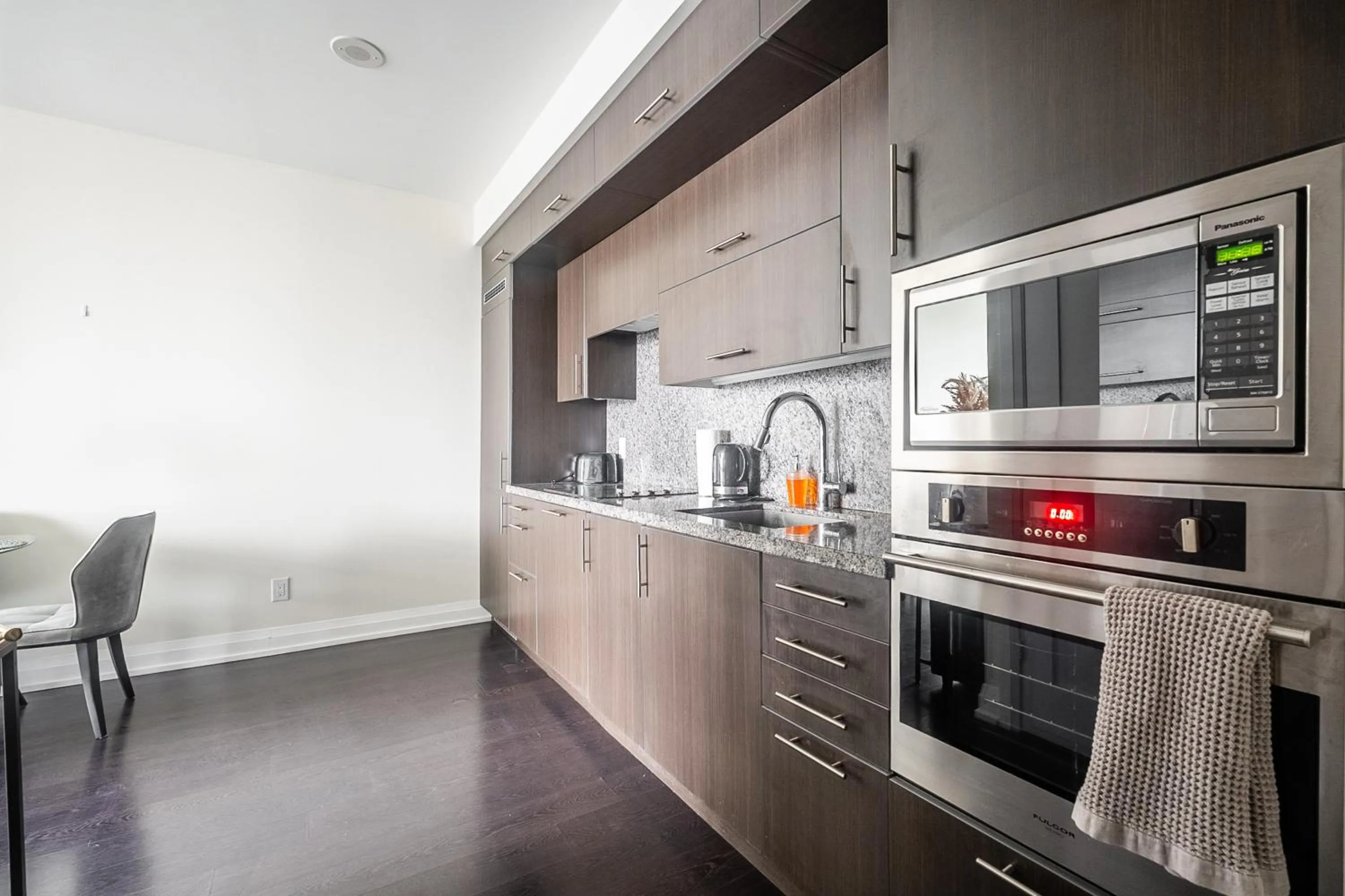 Coffee/tea facilities in GLOBALSTAY Modern Apartments in North York Skyscraper