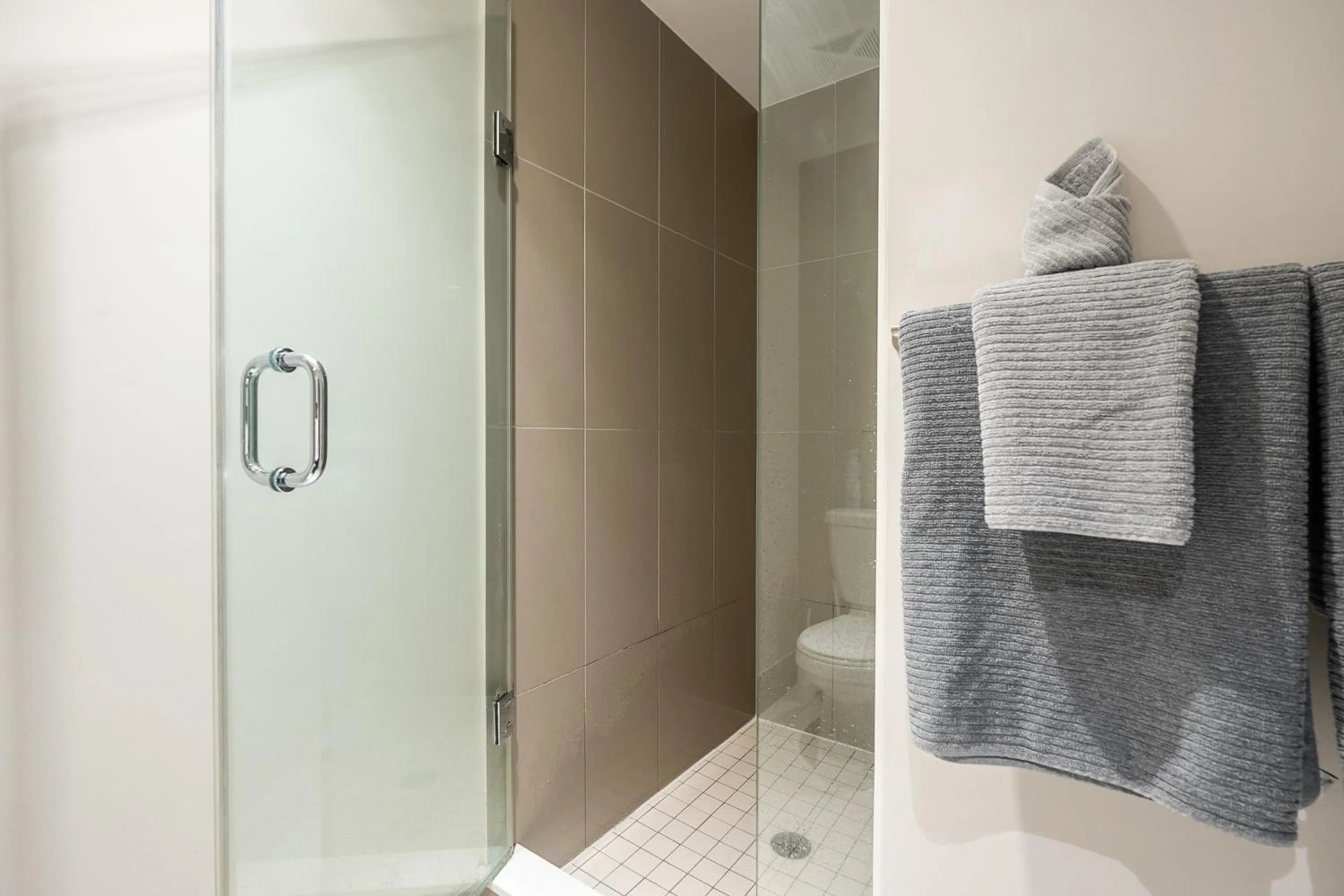 Shower in GLOBALSTAY Modern Apartments in North York Skyscraper