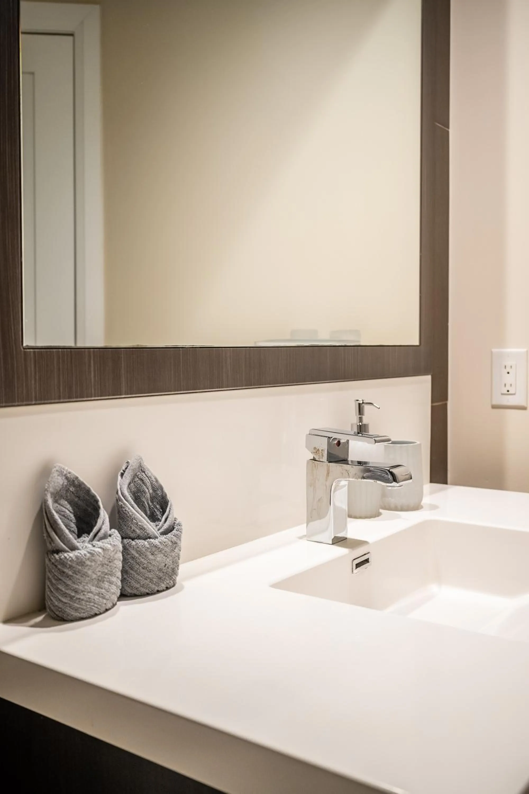 Bathroom, Bed in GLOBALSTAY Modern Apartments in North York Skyscraper