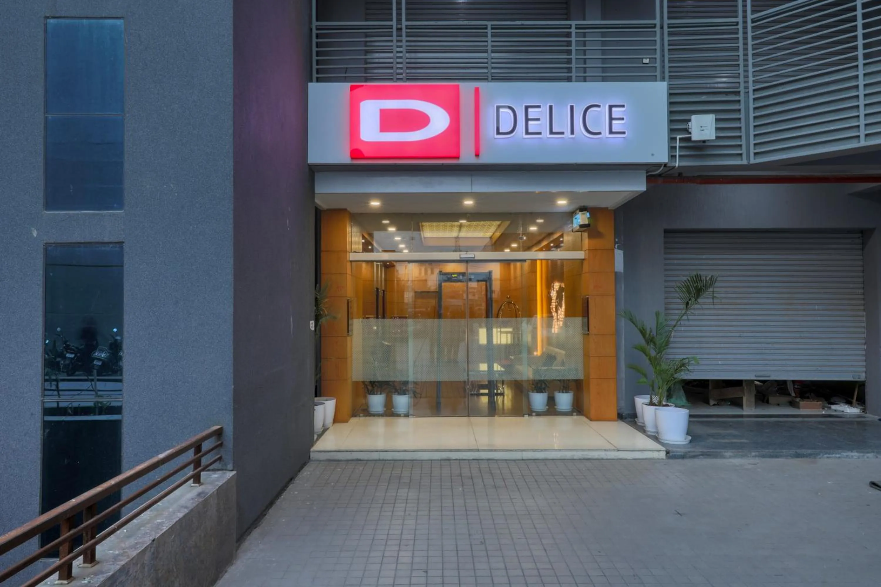 Facade/entrance in Hotel Delice