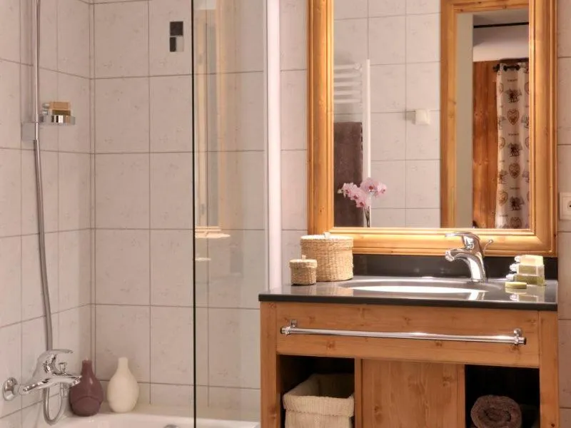 Bathroom in Savoy Morzine