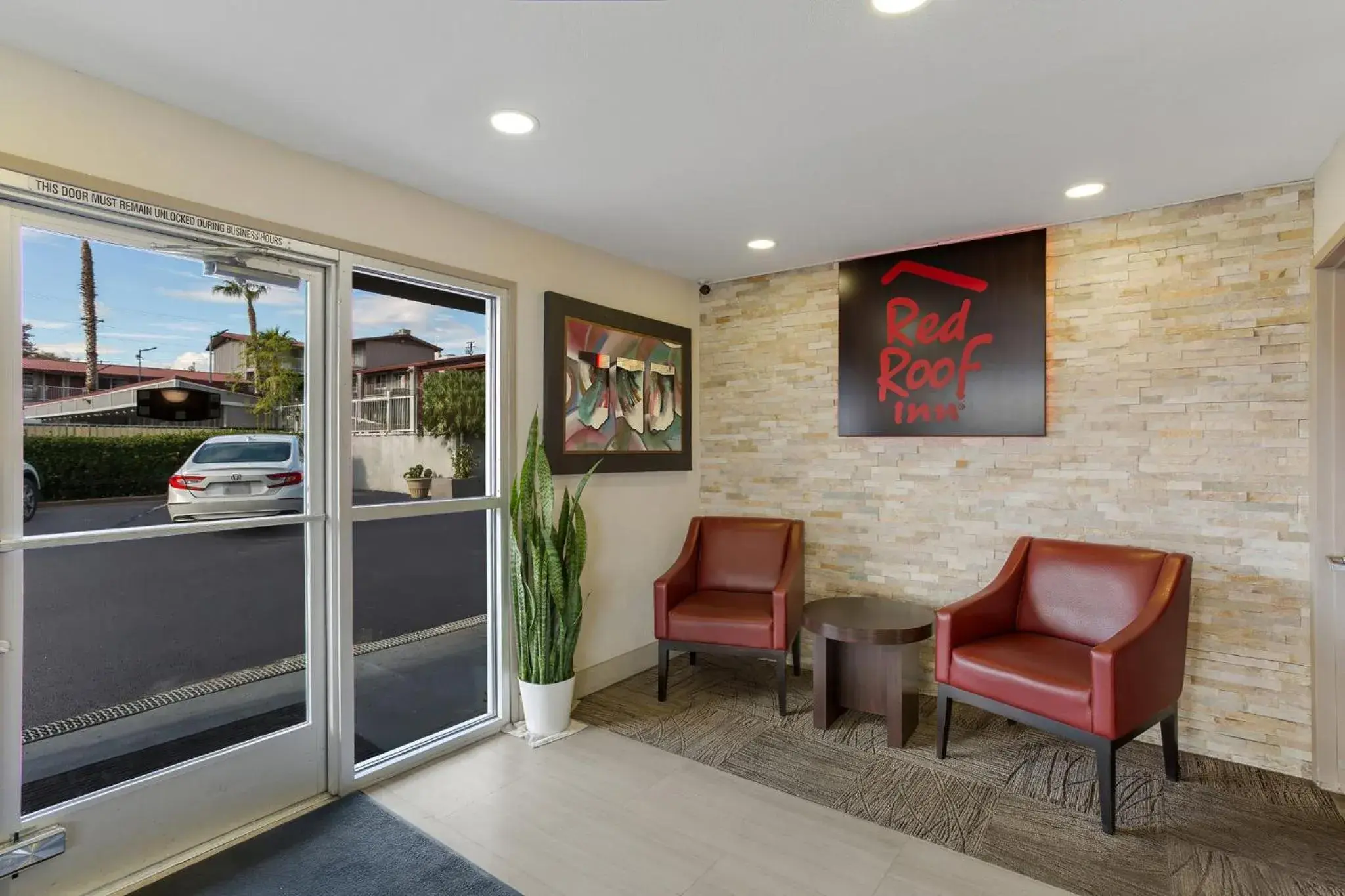 Lobby or reception in Red Roof Inn Redding Lobby or reception in Red Roof Inn Redding