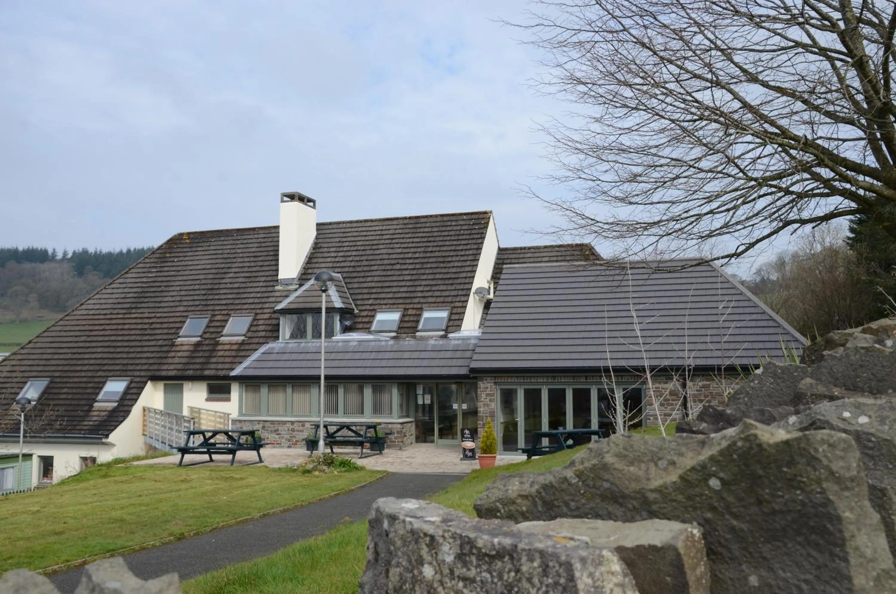 Property building in Neuadd Henllan Lodge