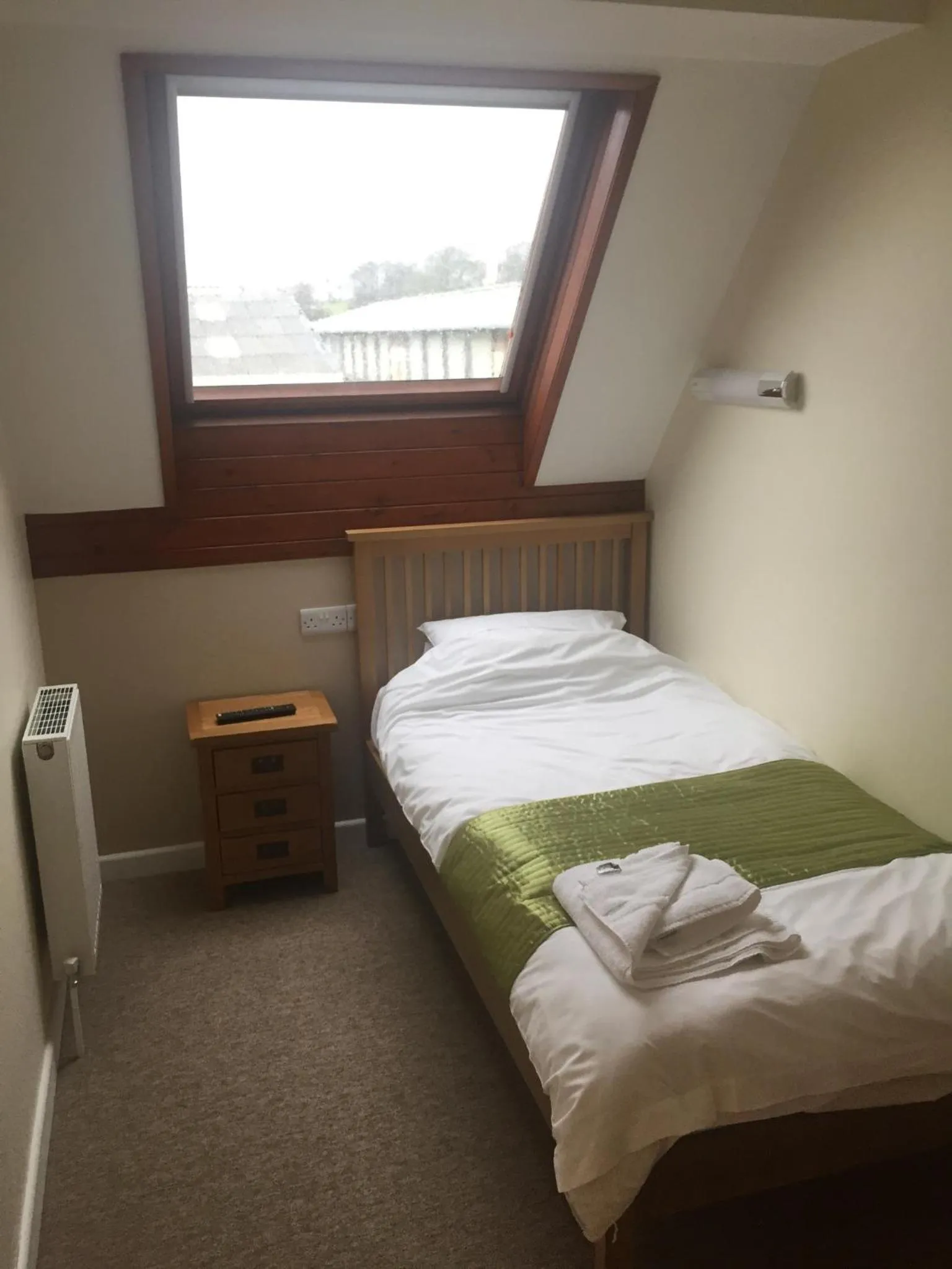 Breakfast, Bed in Neuadd Henllan Lodge