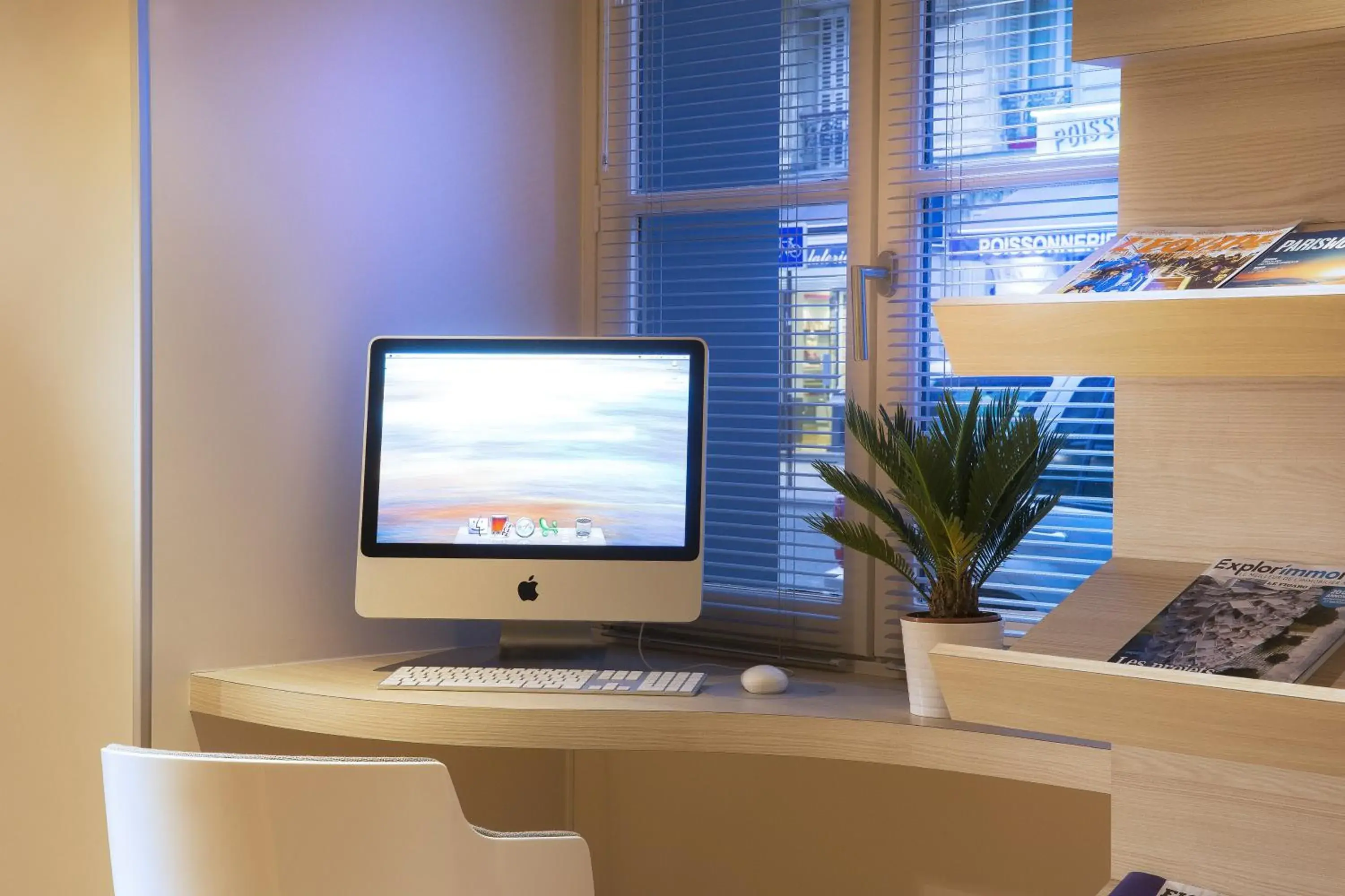 Lobby or reception in Best Western Quartier Latin Pantheon Lobby or reception in Best Western Quartier Latin Pantheon