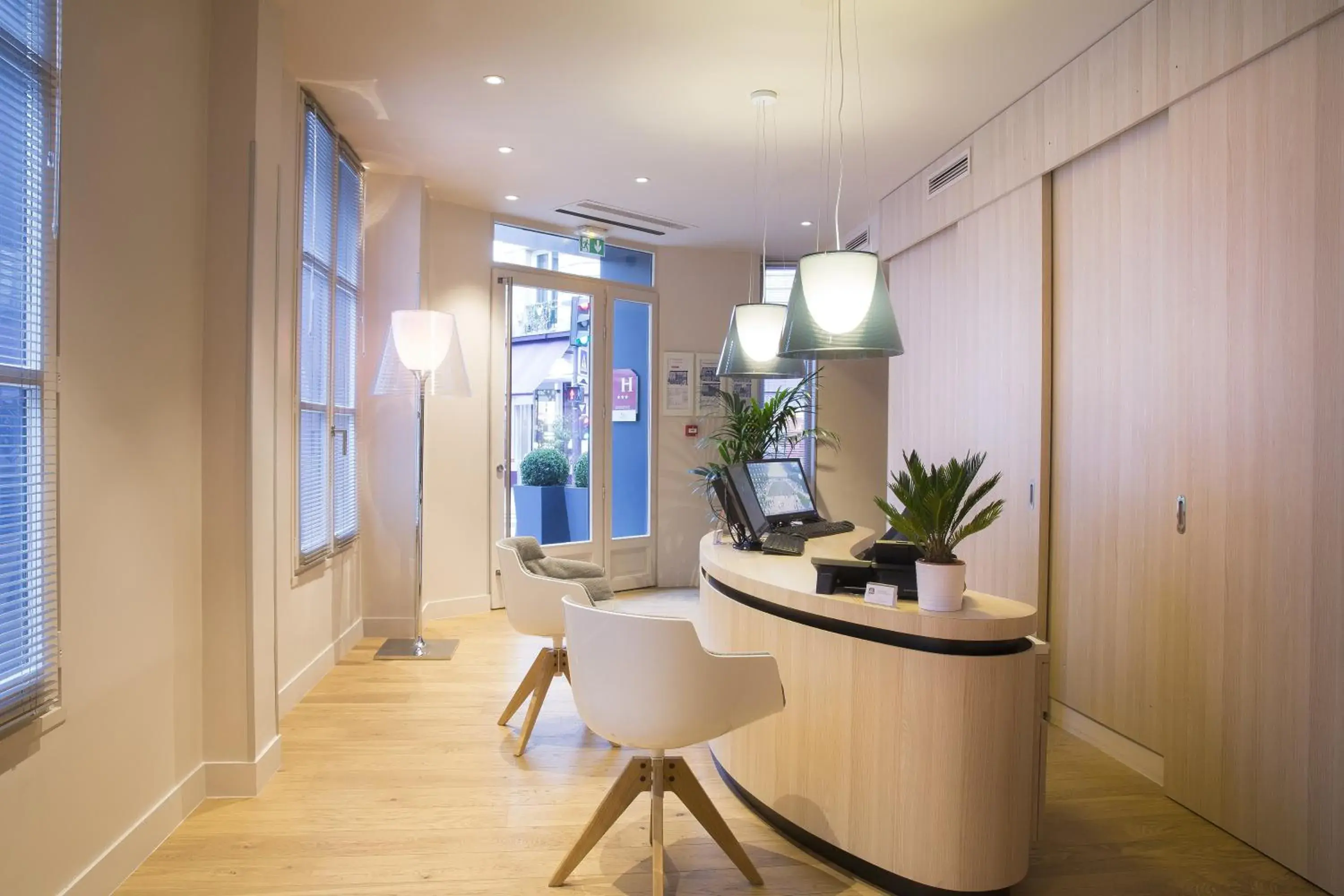 Lobby or reception in Best Western Quartier Latin Pantheon Lobby or reception in Best Western Quartier Latin Pantheon