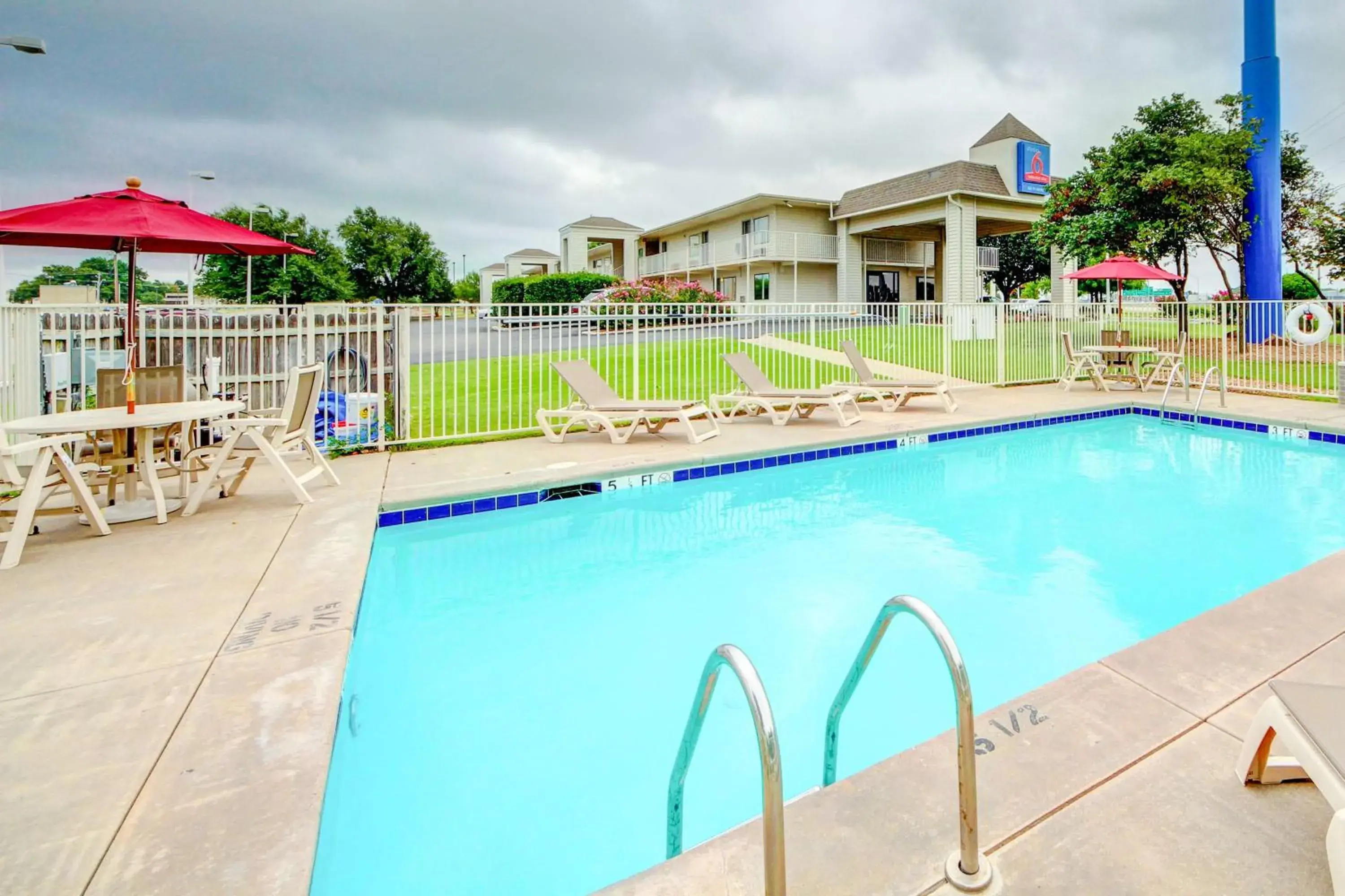 Studio 6 Midwest City, Ok - Oklahoma City Studio 6 Midwest City, Ok - Oklahoma City