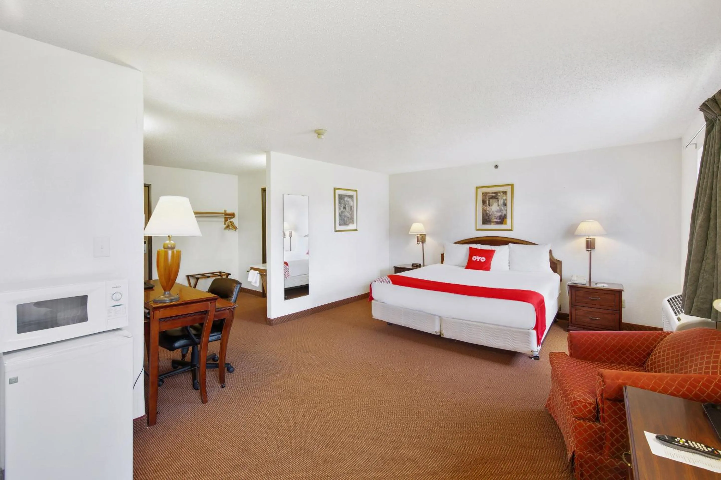 Bedroom, Bed in OYO Hotel Portage I-94