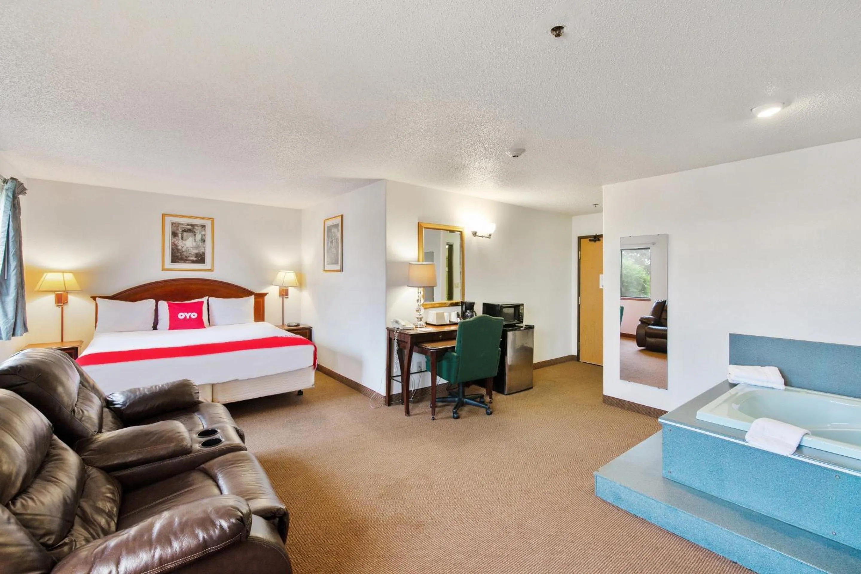 Bedroom, Bed in OYO Hotel Portage I-94