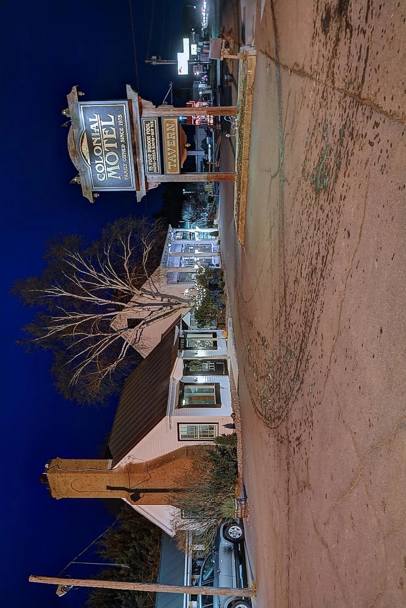 Property building in Colonial Motel and Spa