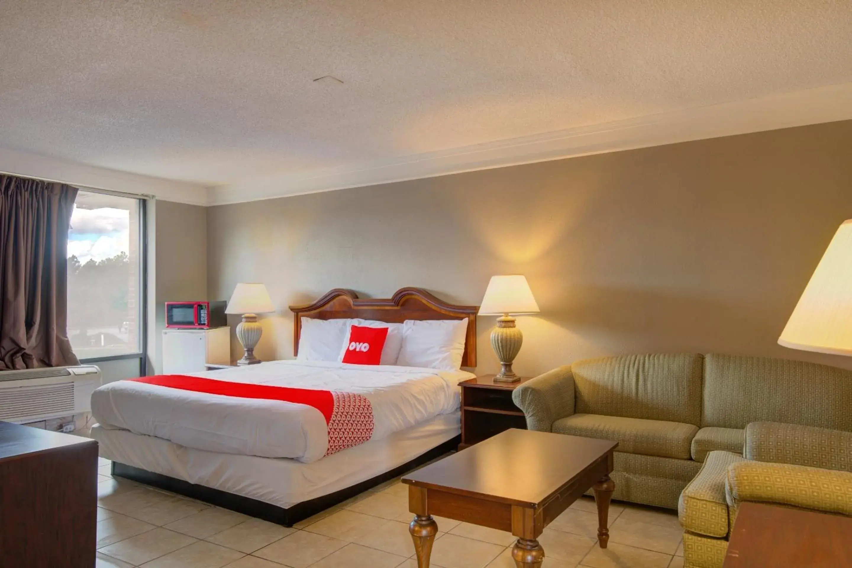 Bedroom, Bed in OYO Hotel Douglas GA US-441 Bedroom, Bed in OYO Hotel Douglas GA US-441