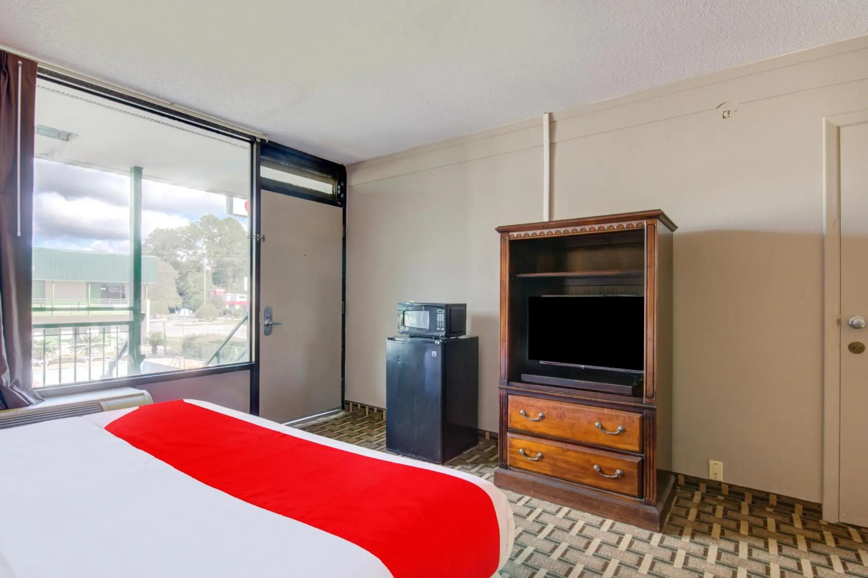 Bedroom, Bed in OYO Hotel Douglas GA US-441 Bedroom, Bed in OYO Hotel Douglas GA US-441