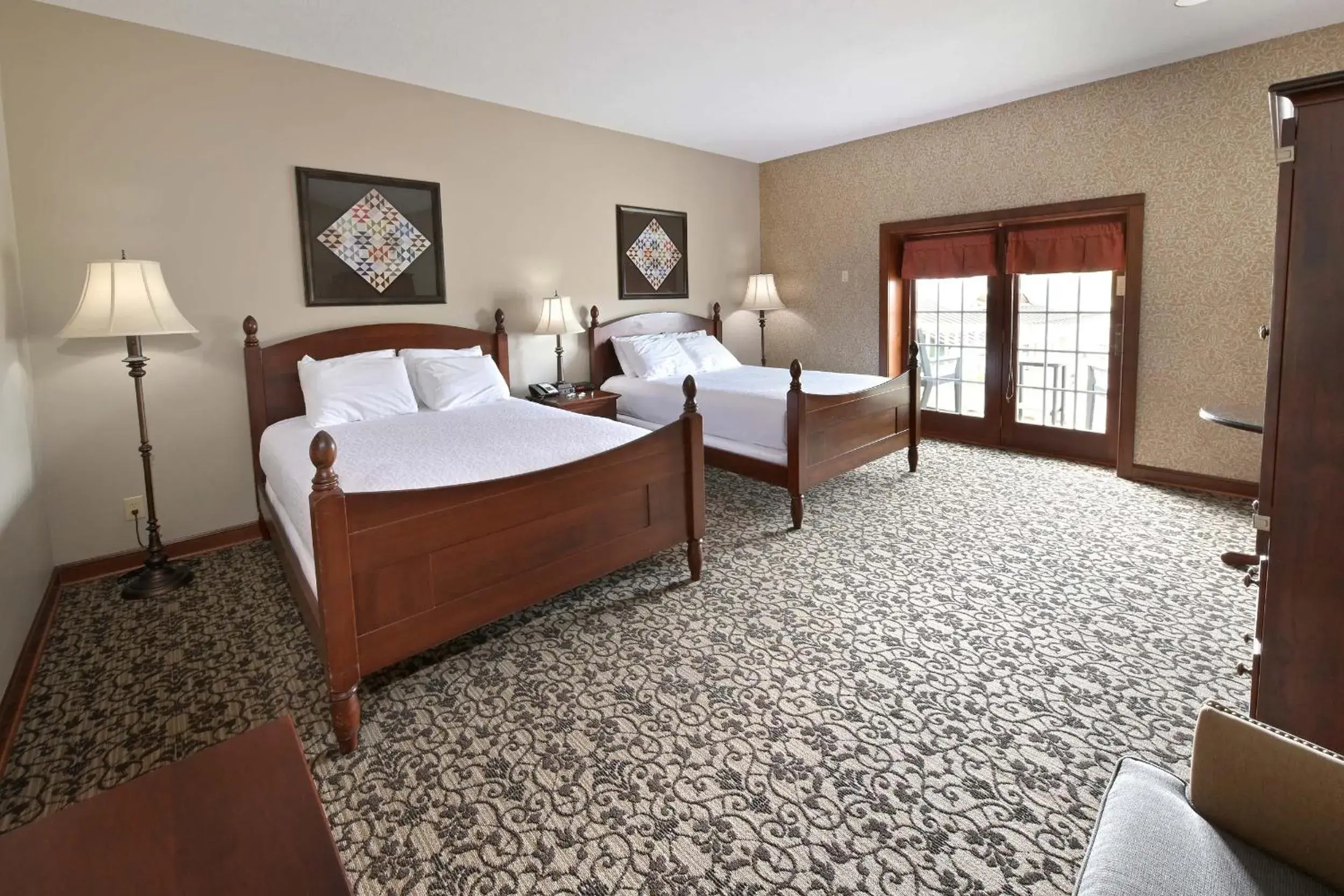 Bed in Carlisle Inn Bed in Carlisle Inn