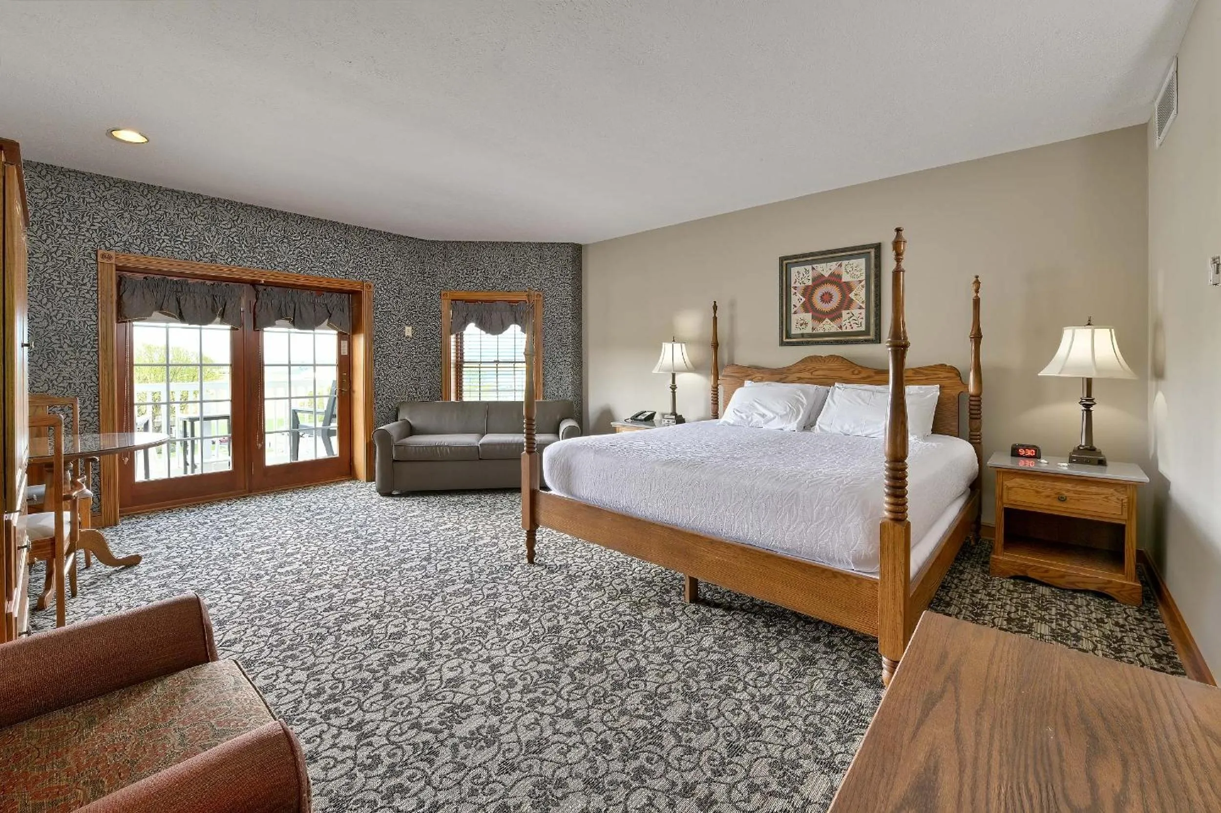 Bedroom, Bed in Carlisle Inn
