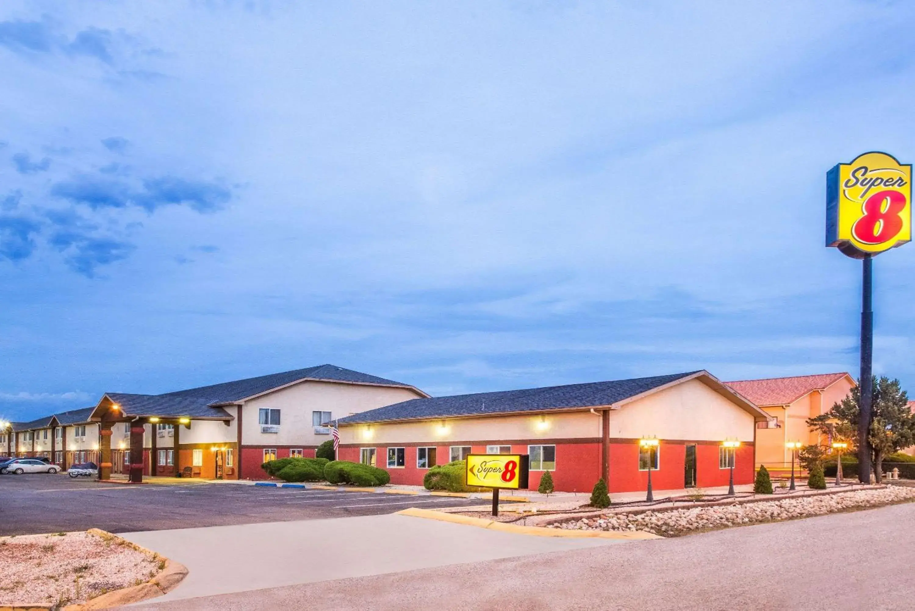 Property building in Super 8 by Wyndham Grants Property building in Super 8 by Wyndham Grants