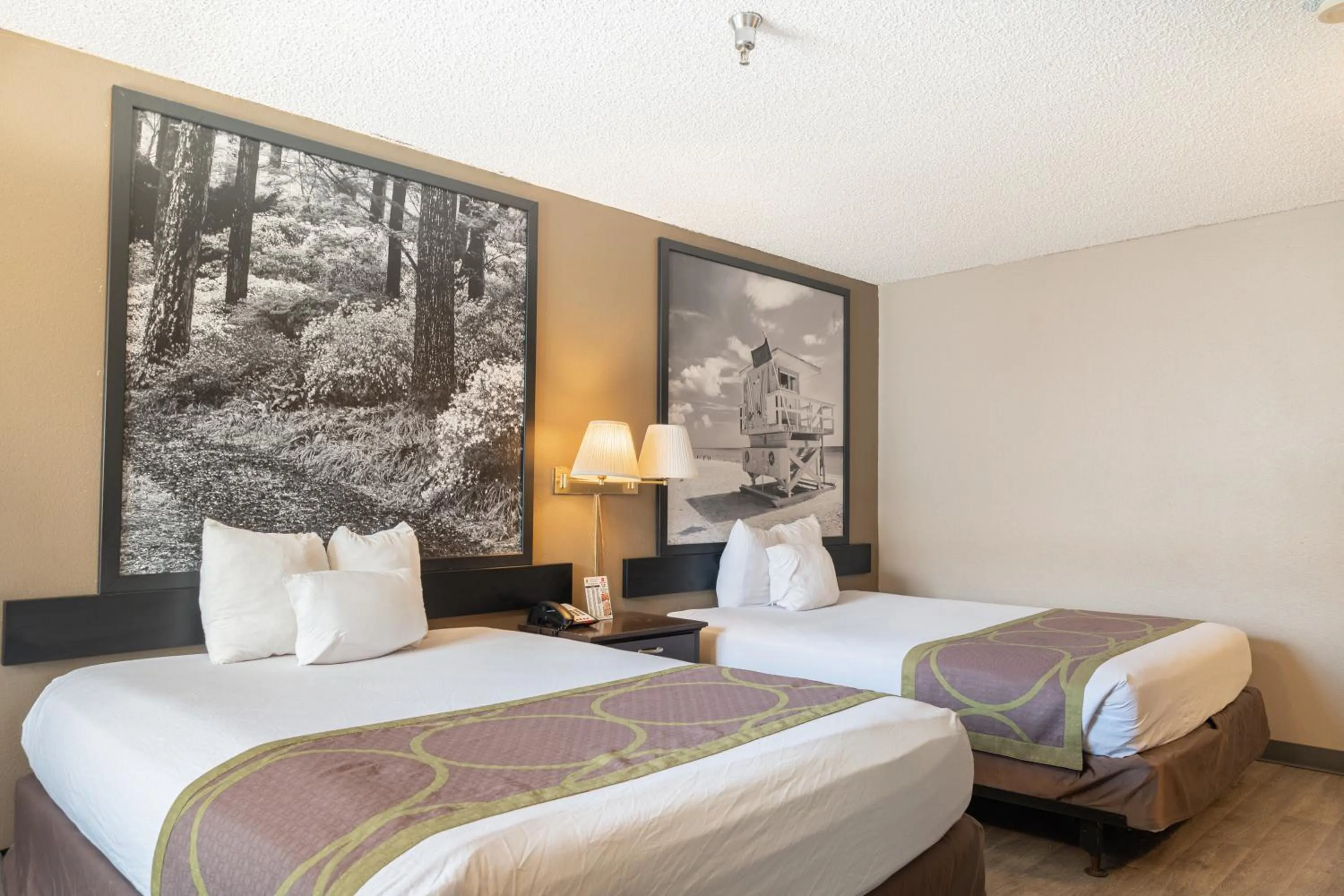 Bed in Super 8 by Wyndham Grants