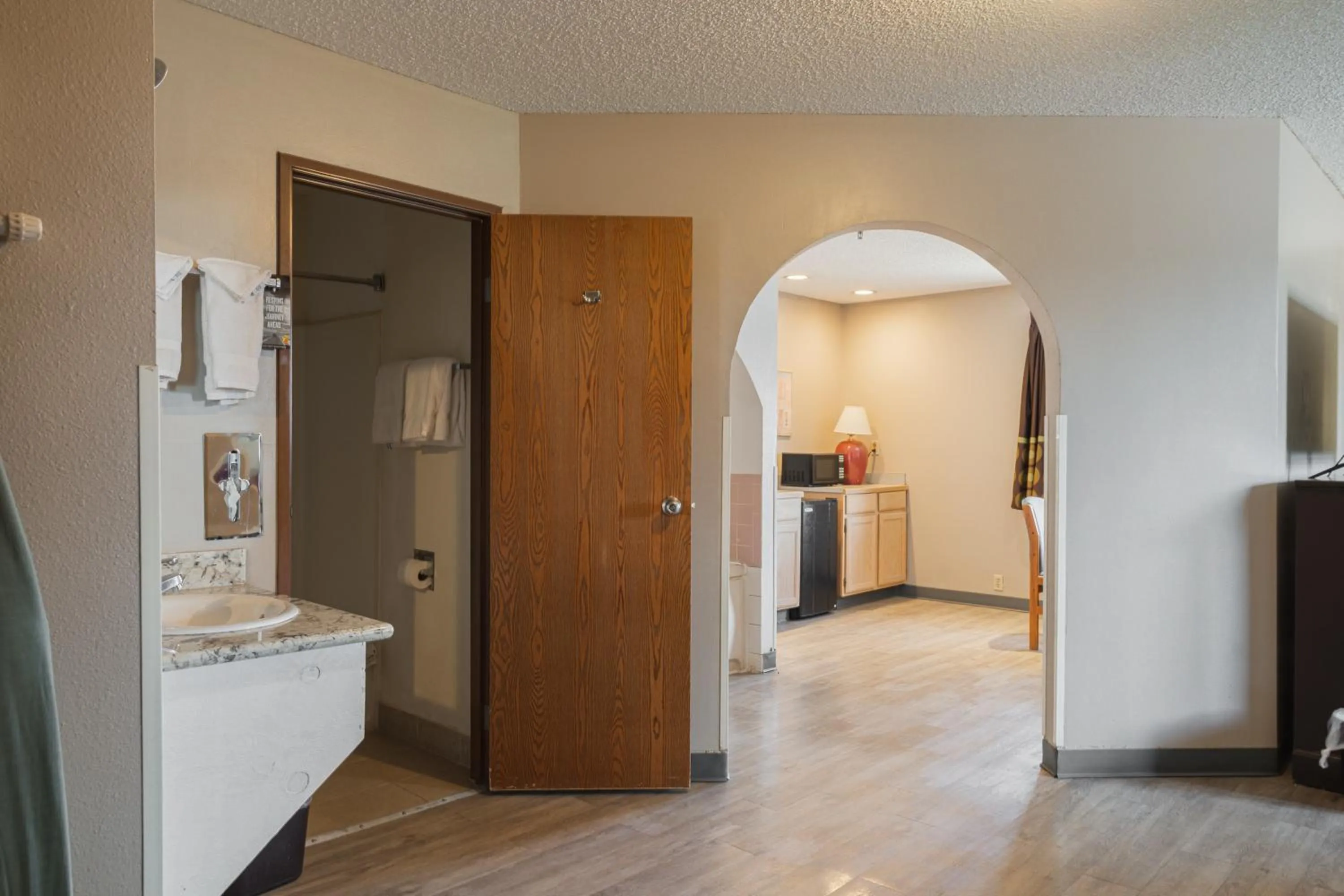 Super 8 by Wyndham Grants