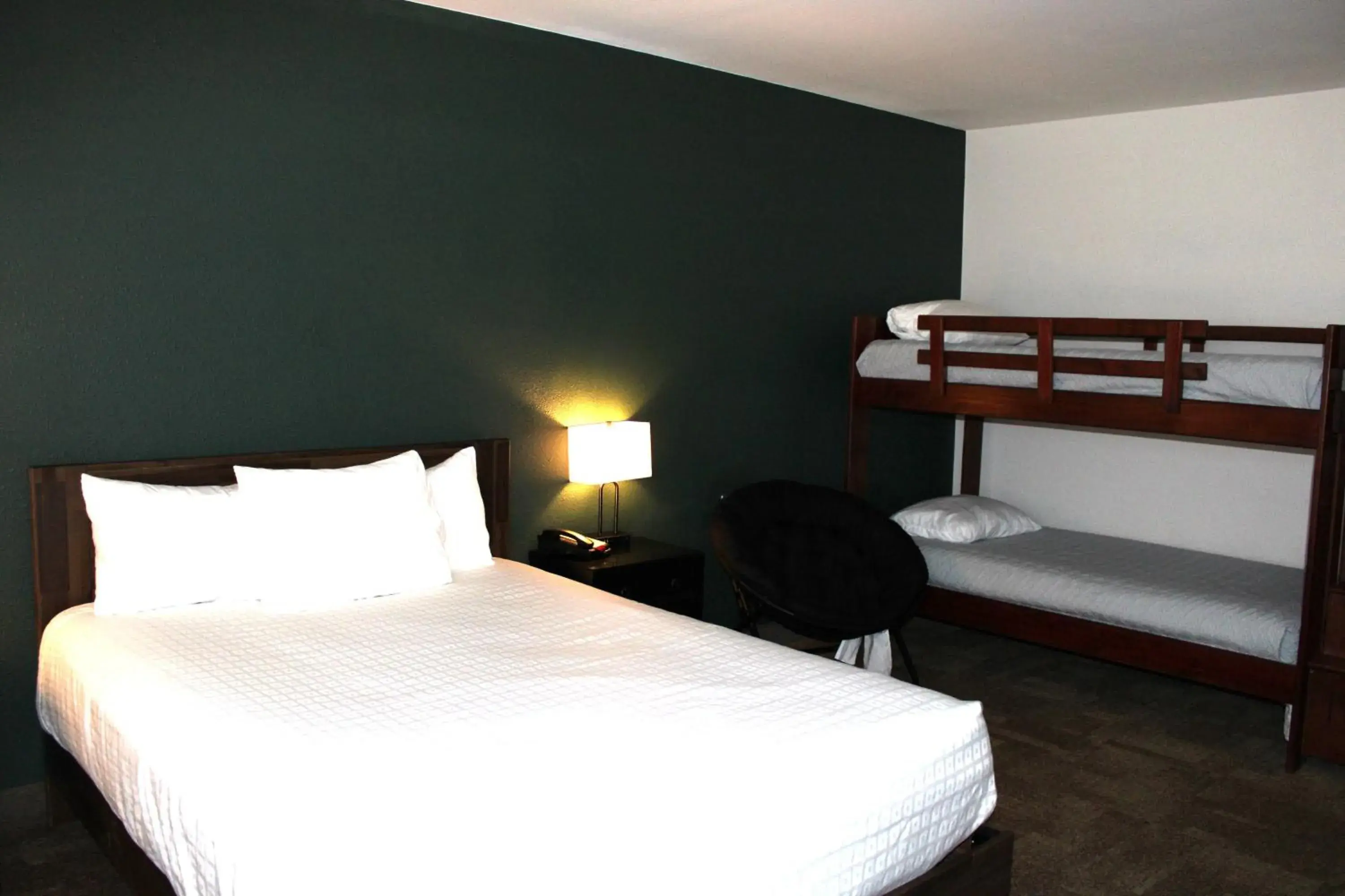 Deluxe Family Suite in Boothill Inn and Suites Deluxe Family Suite in Boothill Inn and Suites