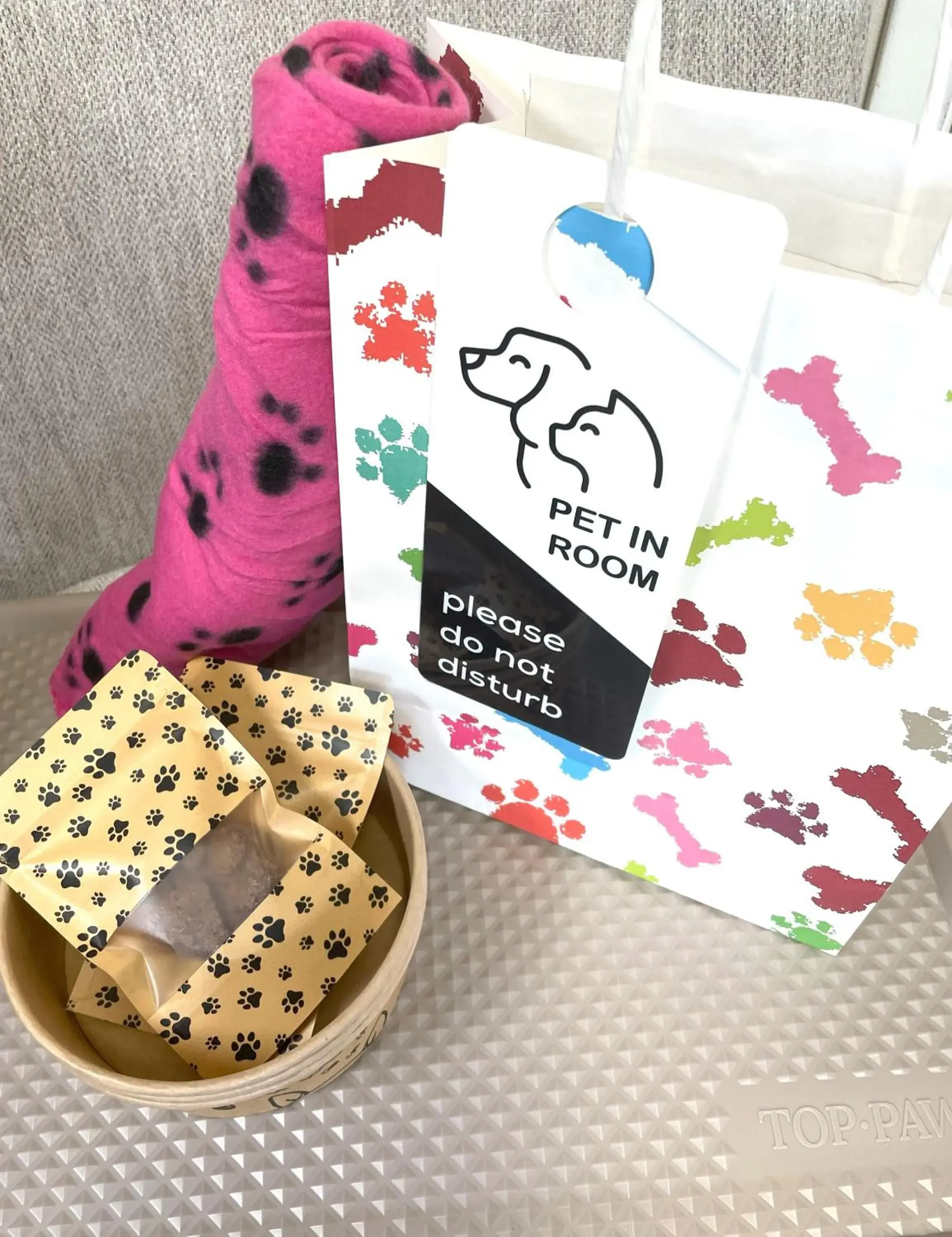 Deluxe Queen Room in Boothill Inn and Suites Deluxe Queen Room in Boothill Inn and Suites