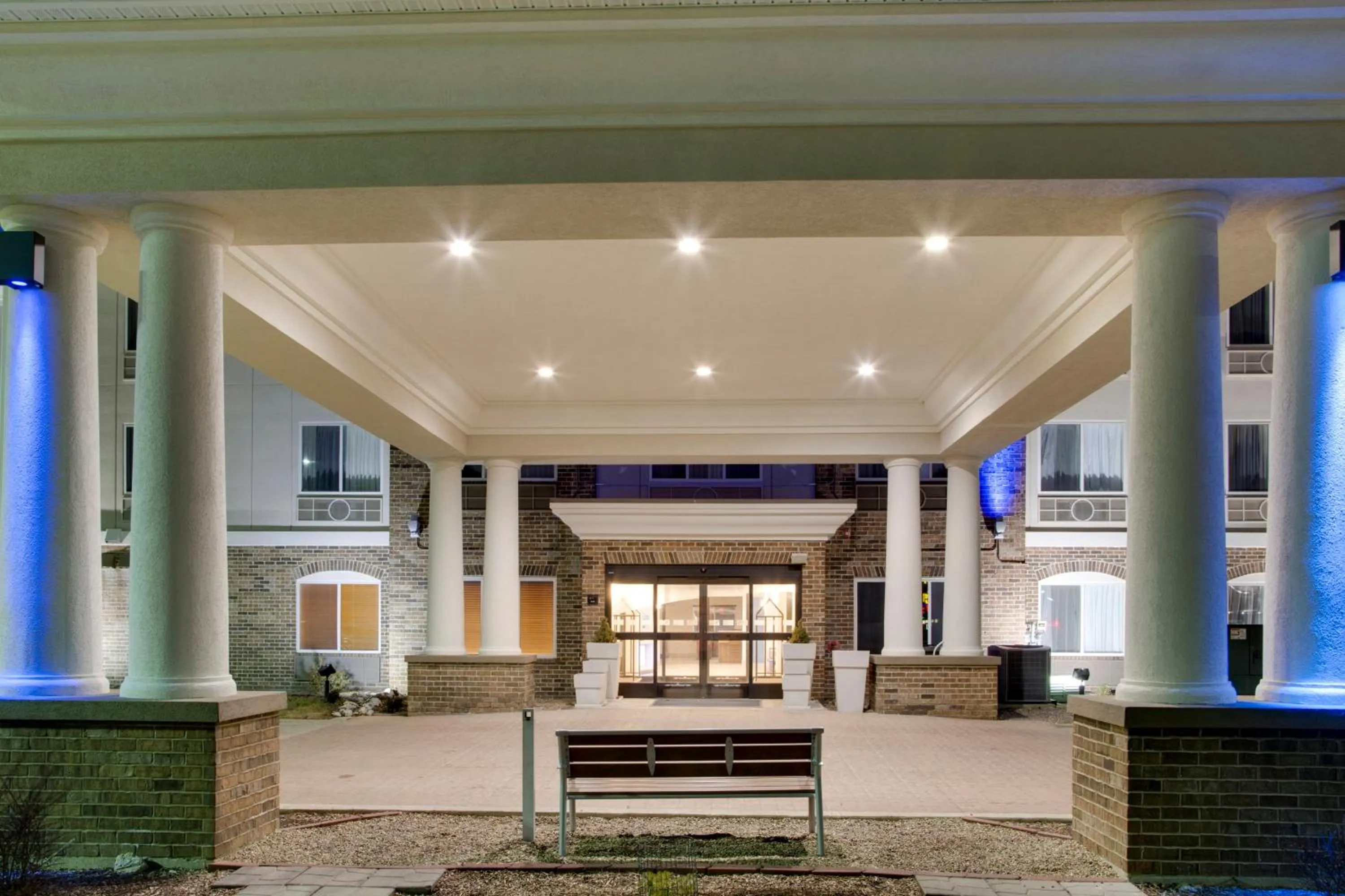 Property building in Holiday Inn Express & Suites Jacksonville by IHG