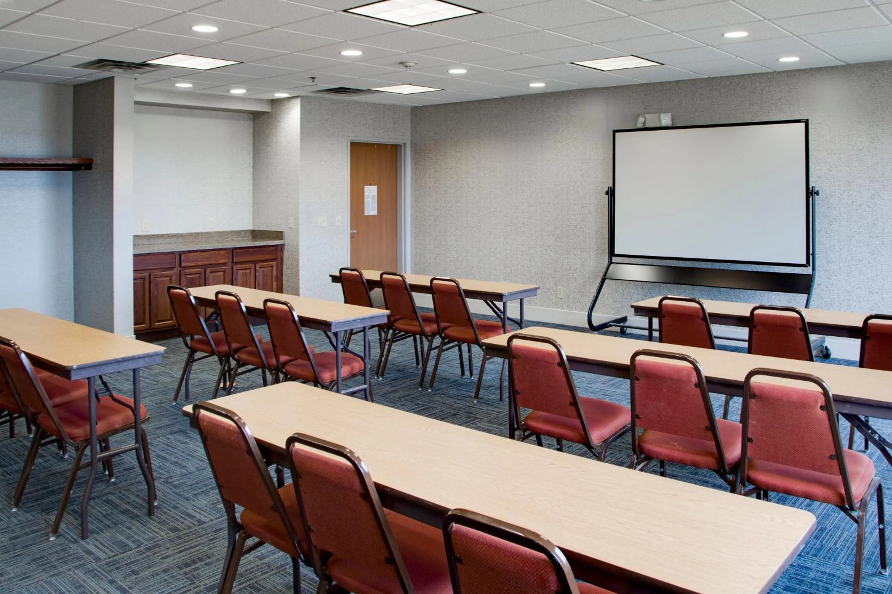 Meeting/conference room in Holiday Inn Express & Suites Jacksonville by IHG