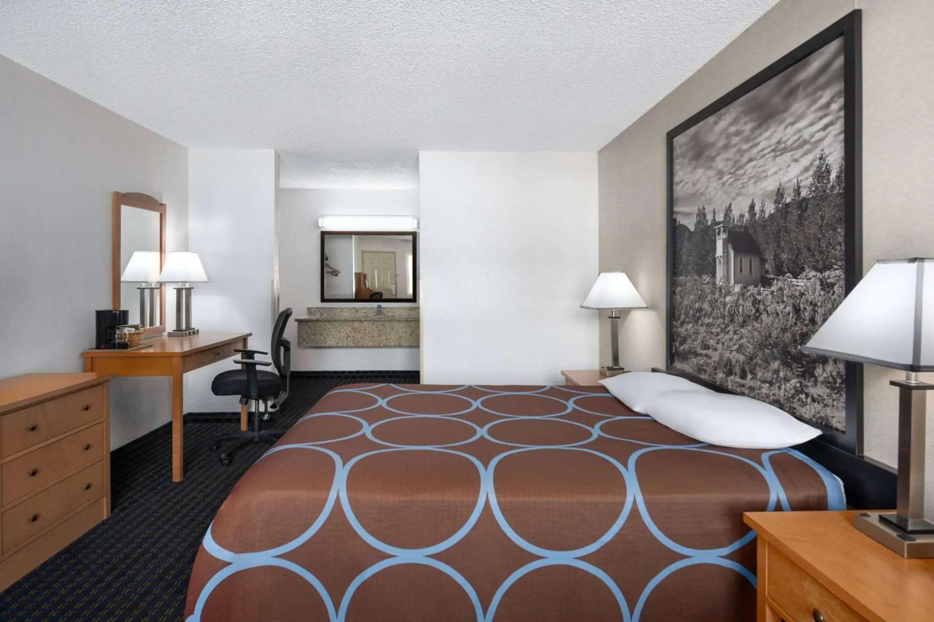 Photo of the whole room, Bed in Super 8 by Wyndham Susanville Photo of the whole room, Bed in Super 8 by Wyndham Susanville