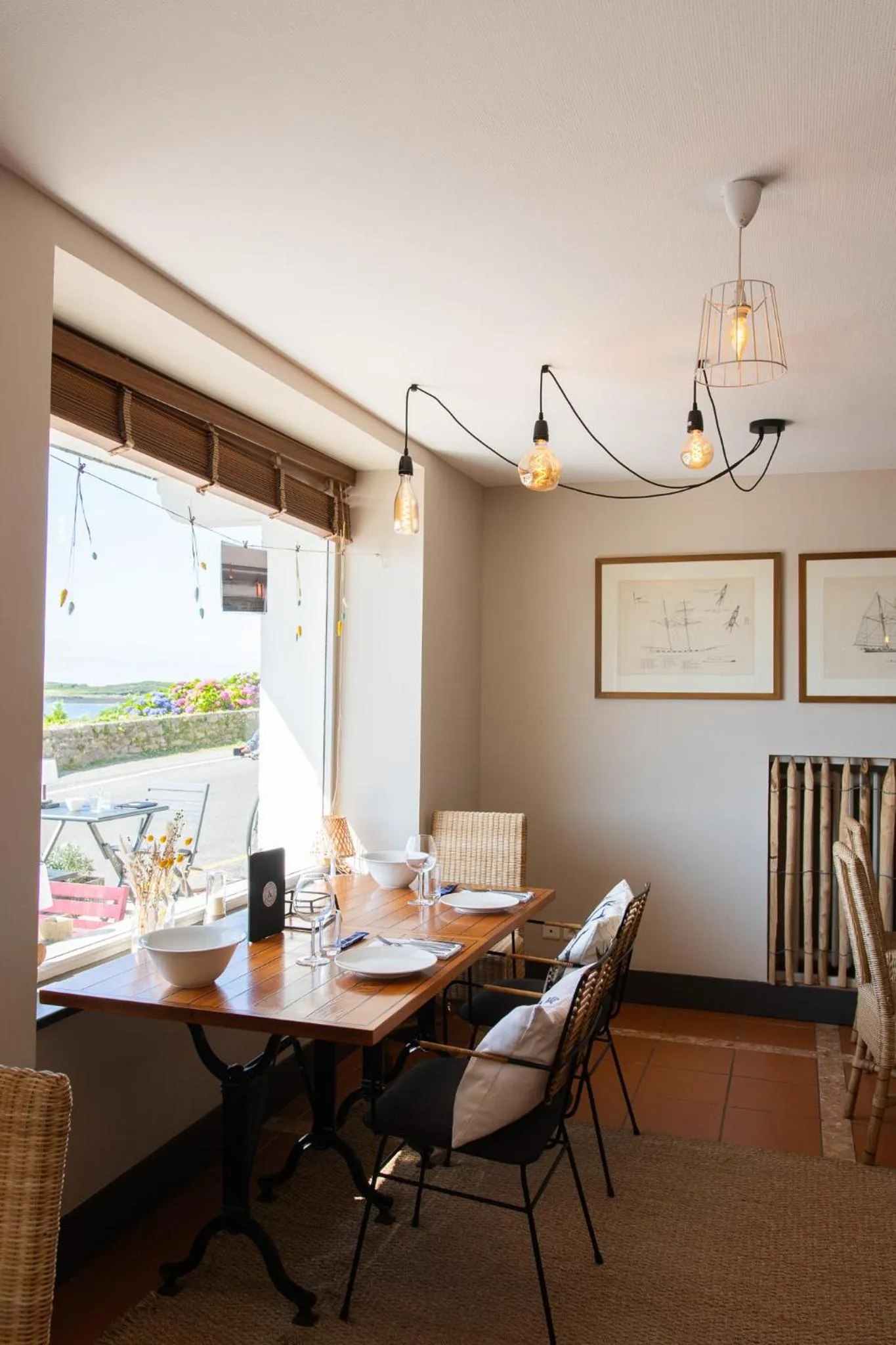 Restaurant/places to eat in Hôtel La Baie des Anges, son SPA marin & sa piscine couverte et chauffée