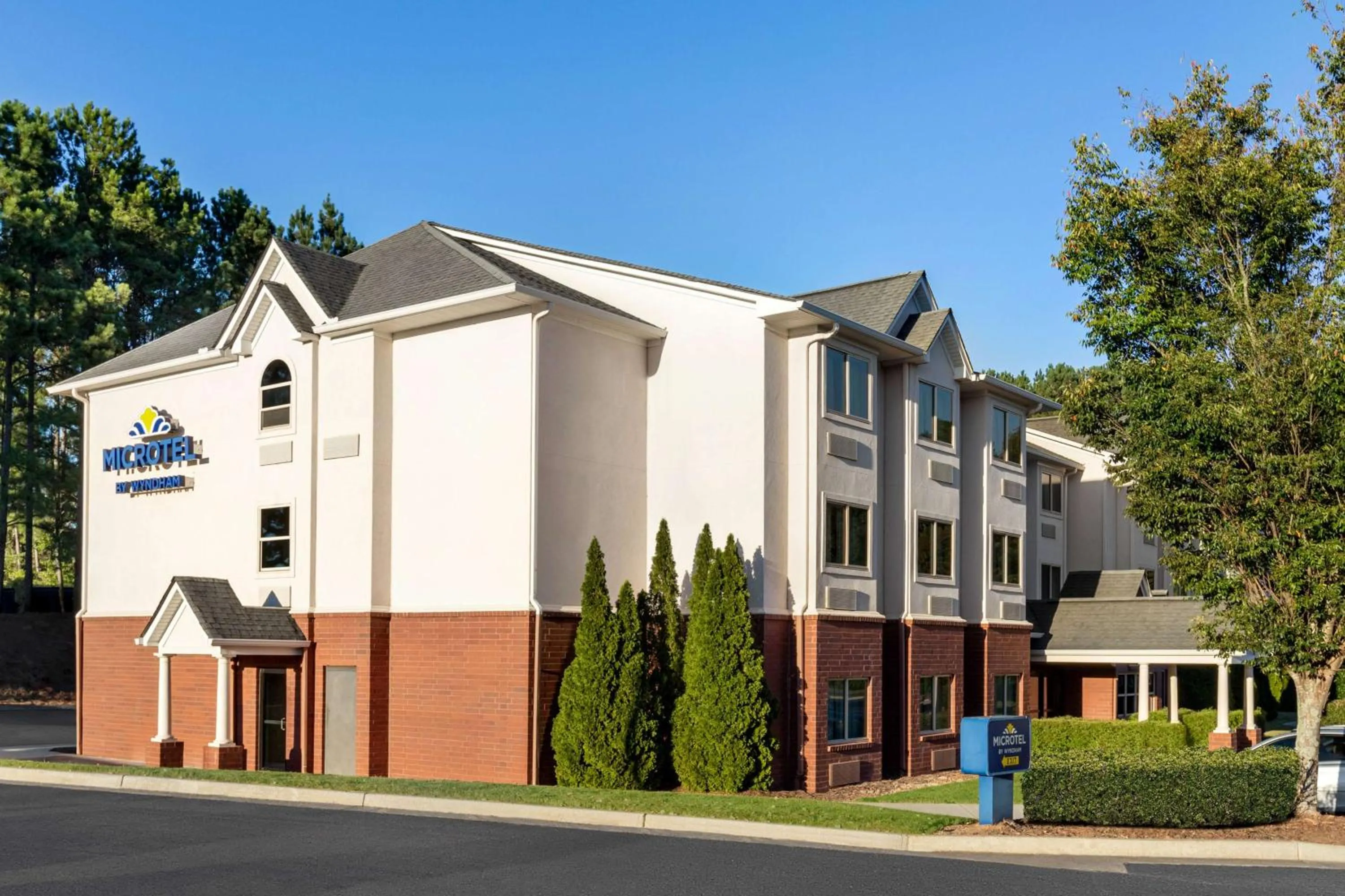 Property building in Microtel Inn & Suites by Wyndham Woodstock/Atlanta North