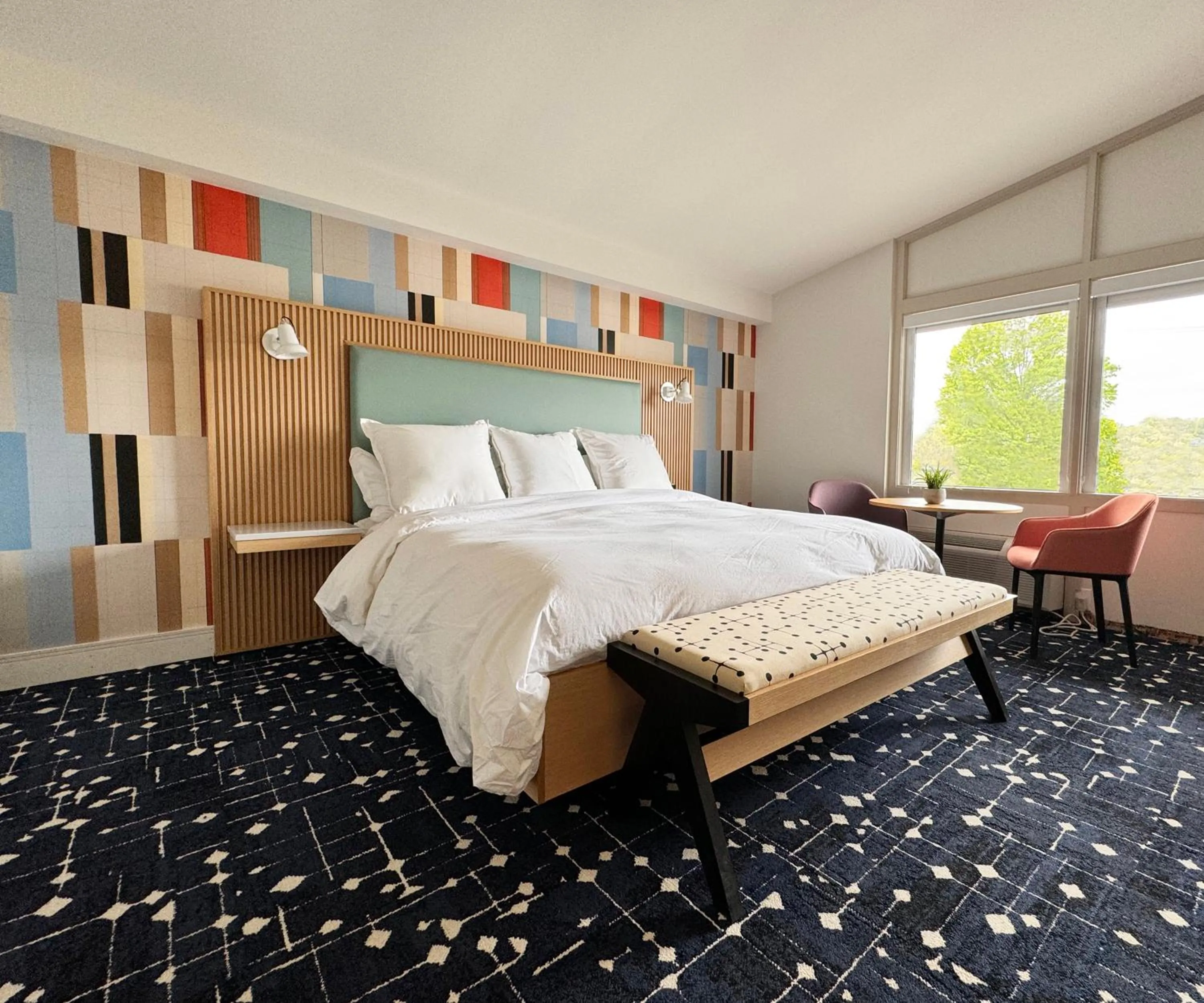 Bed in Colony House Motor Lodge