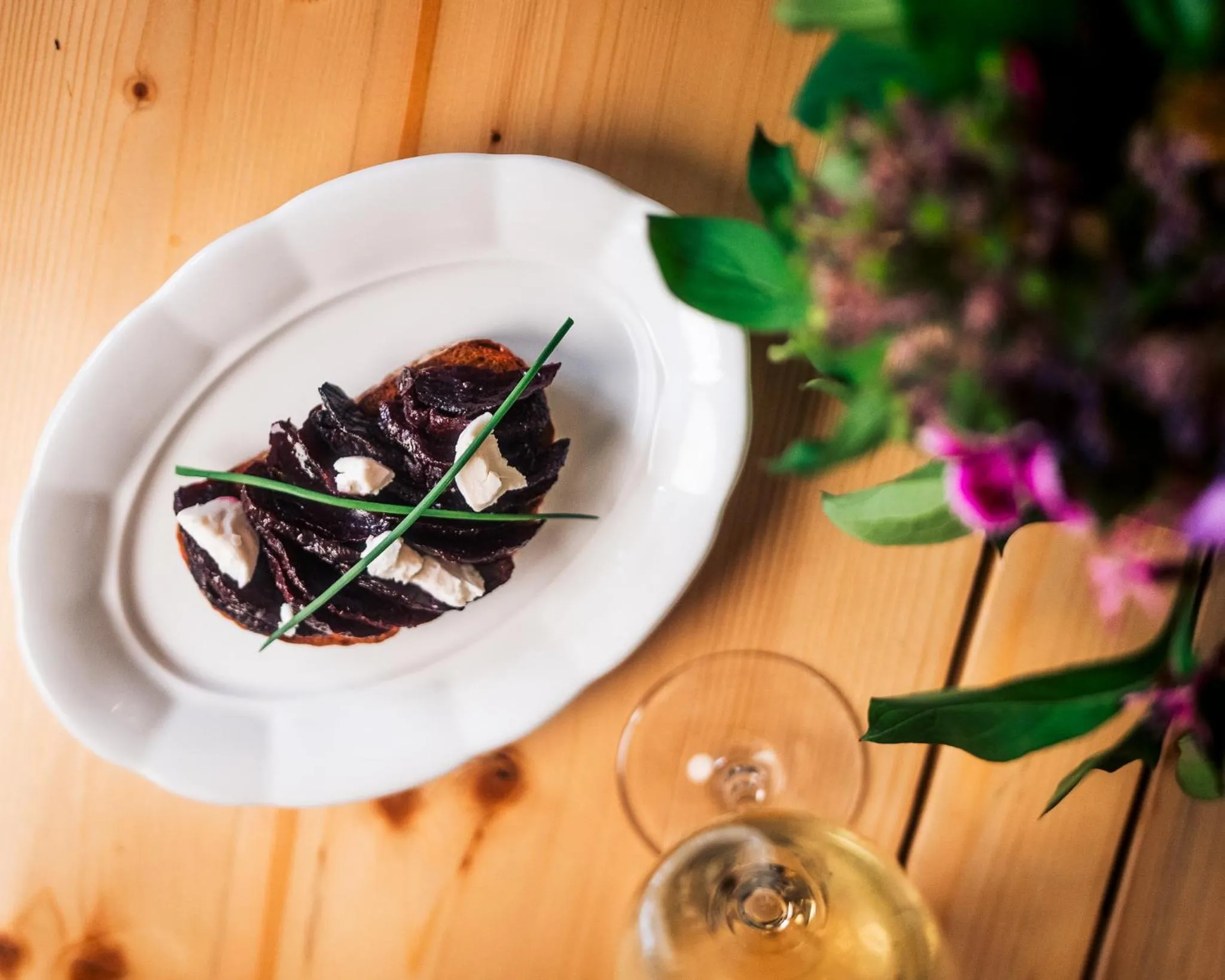 Restaurant/places to eat in Monastery Garden Bistro & Rooms