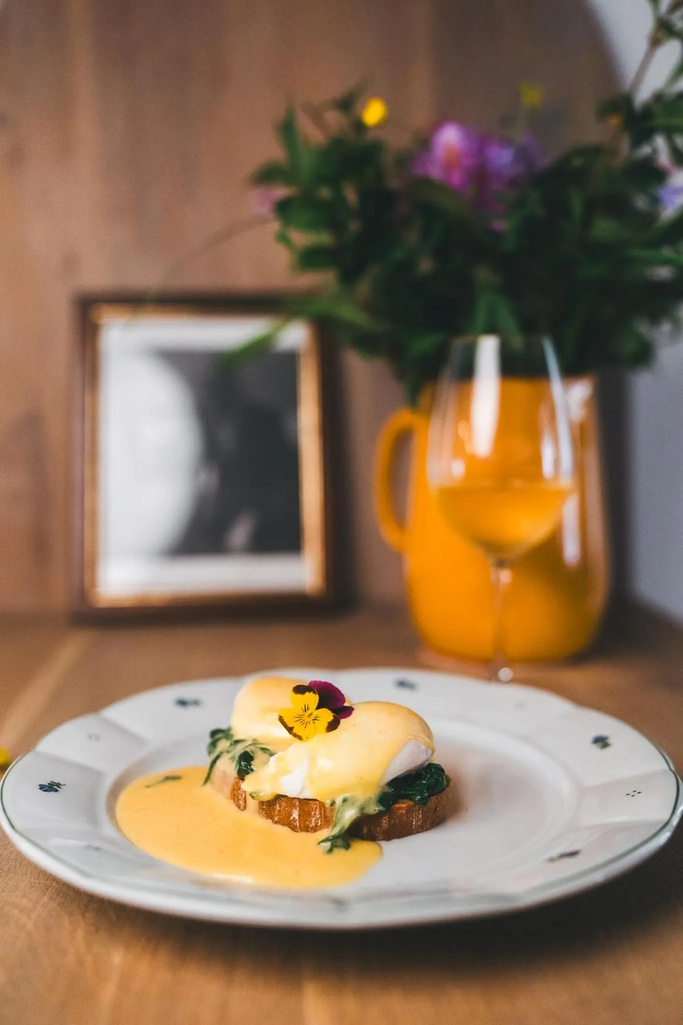 Breakfast in Monastery Garden Bistro & Rooms